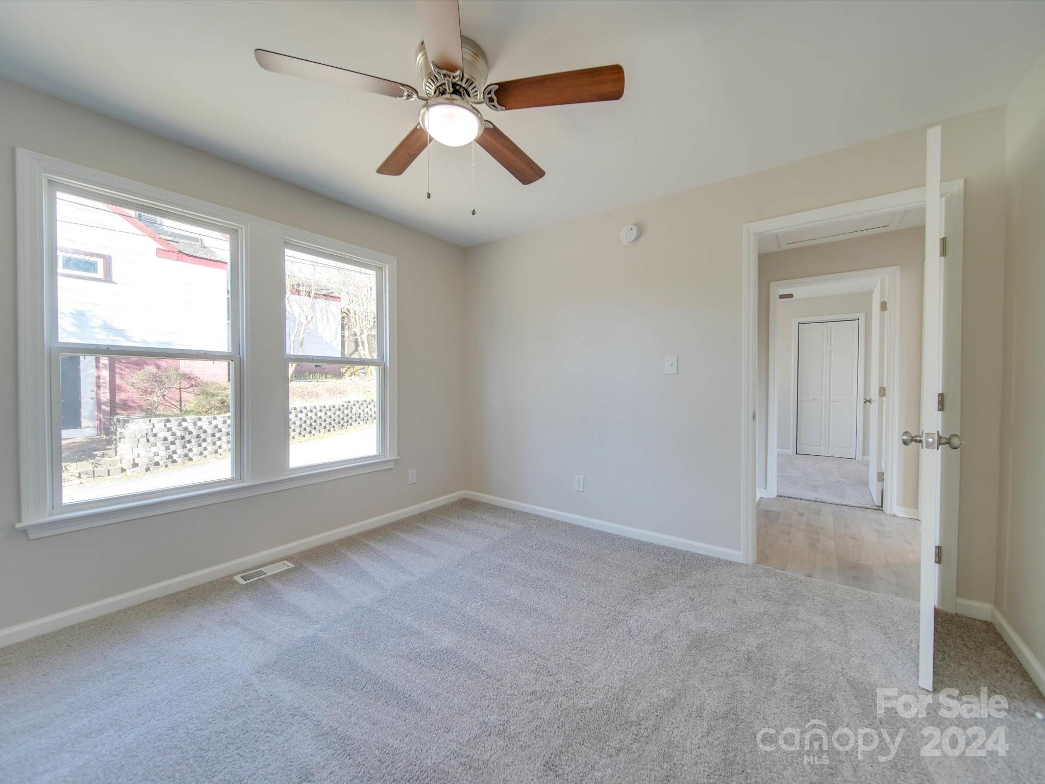 121 Brumley Avenue NE