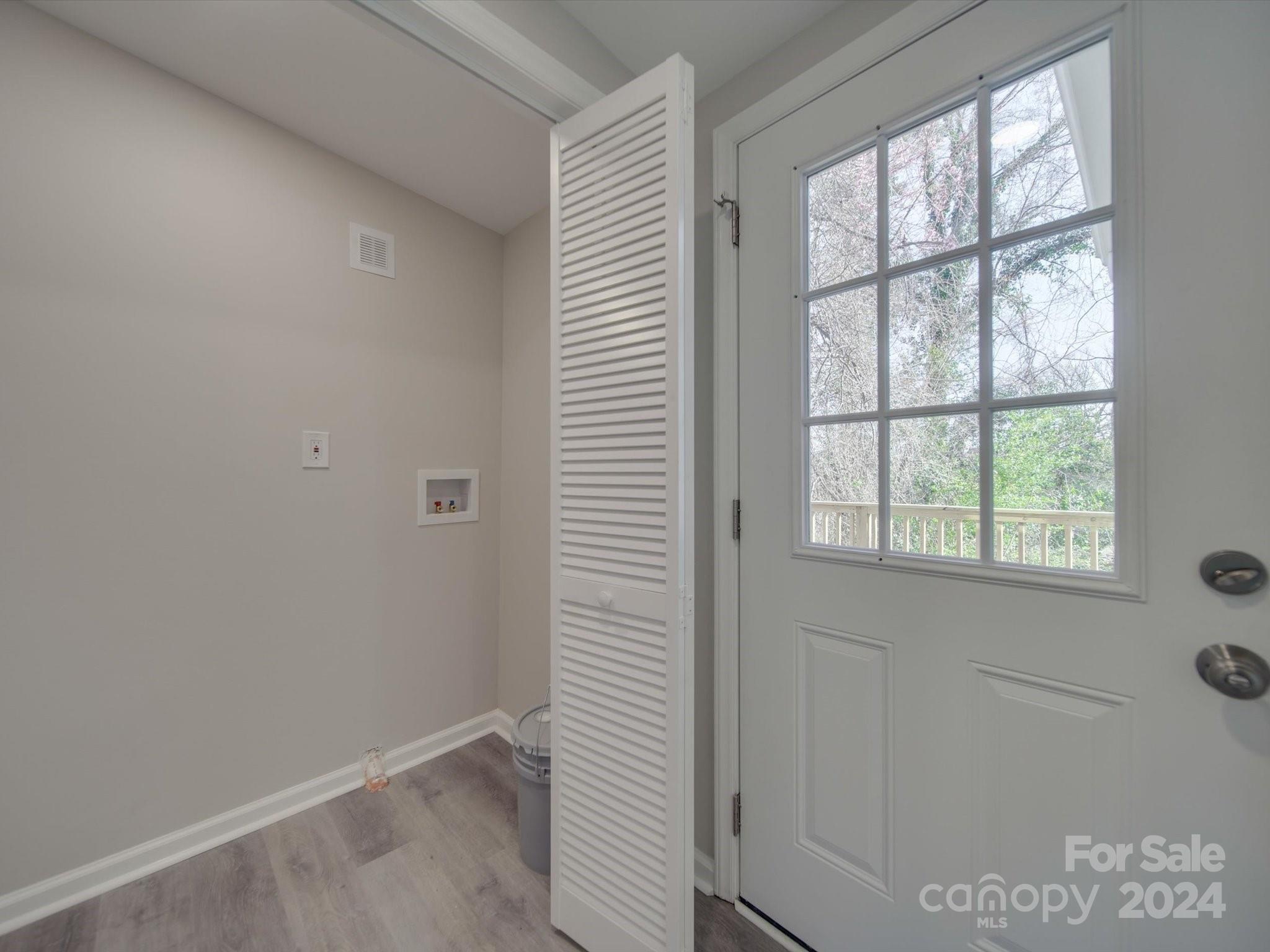 121 Brumley Avenue NE