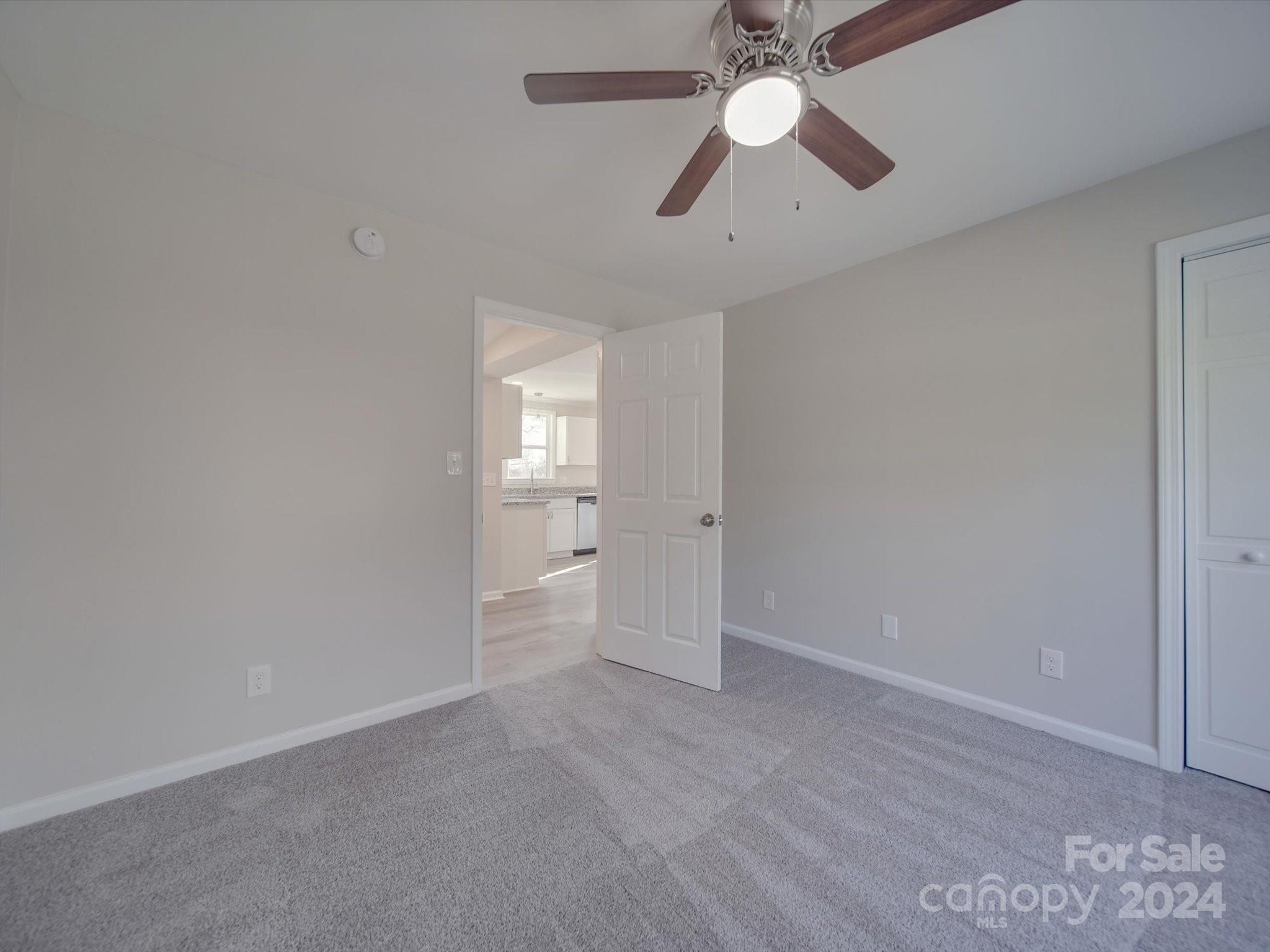 121 Brumley Avenue NE