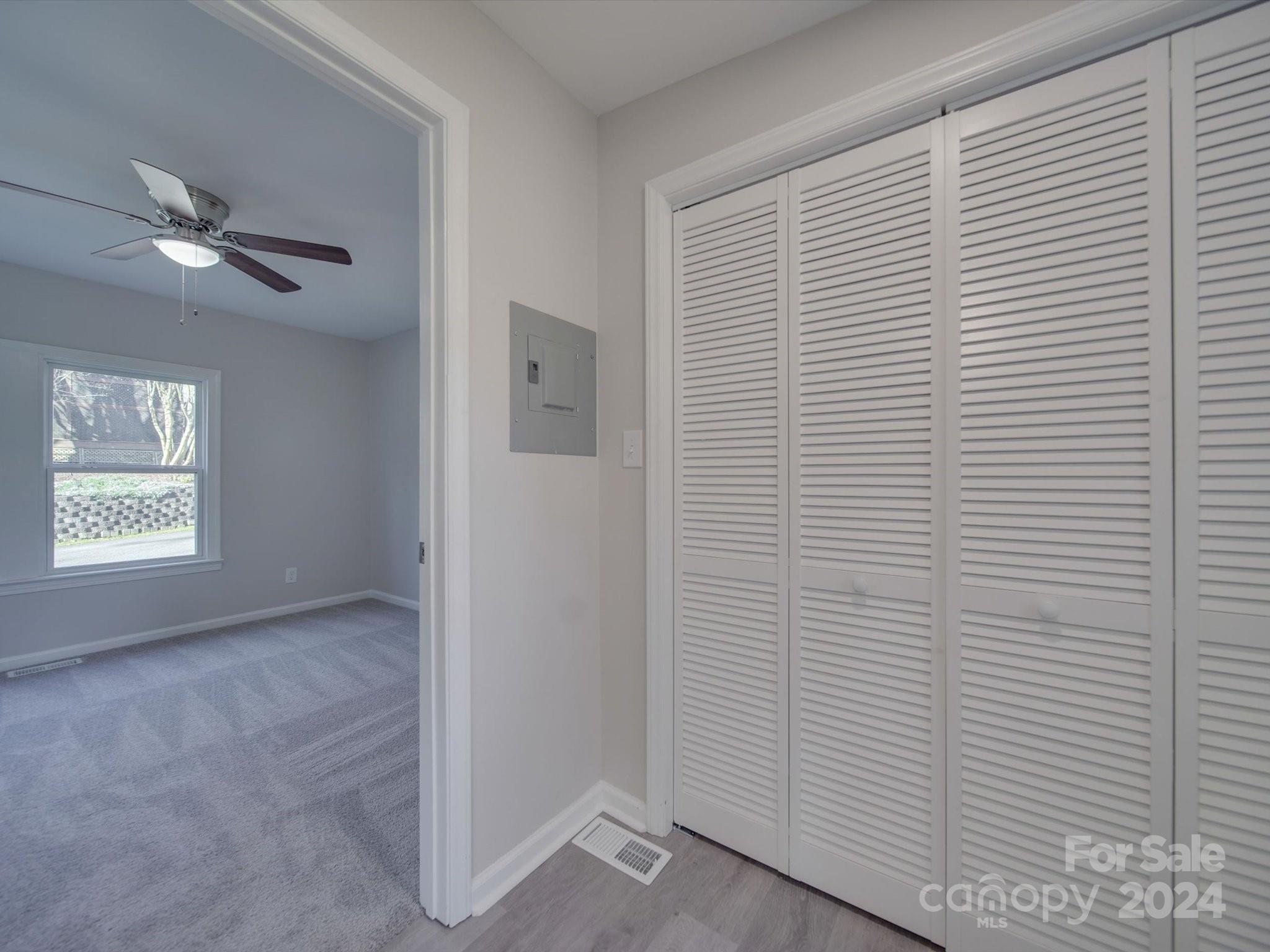 121 Brumley Avenue NE