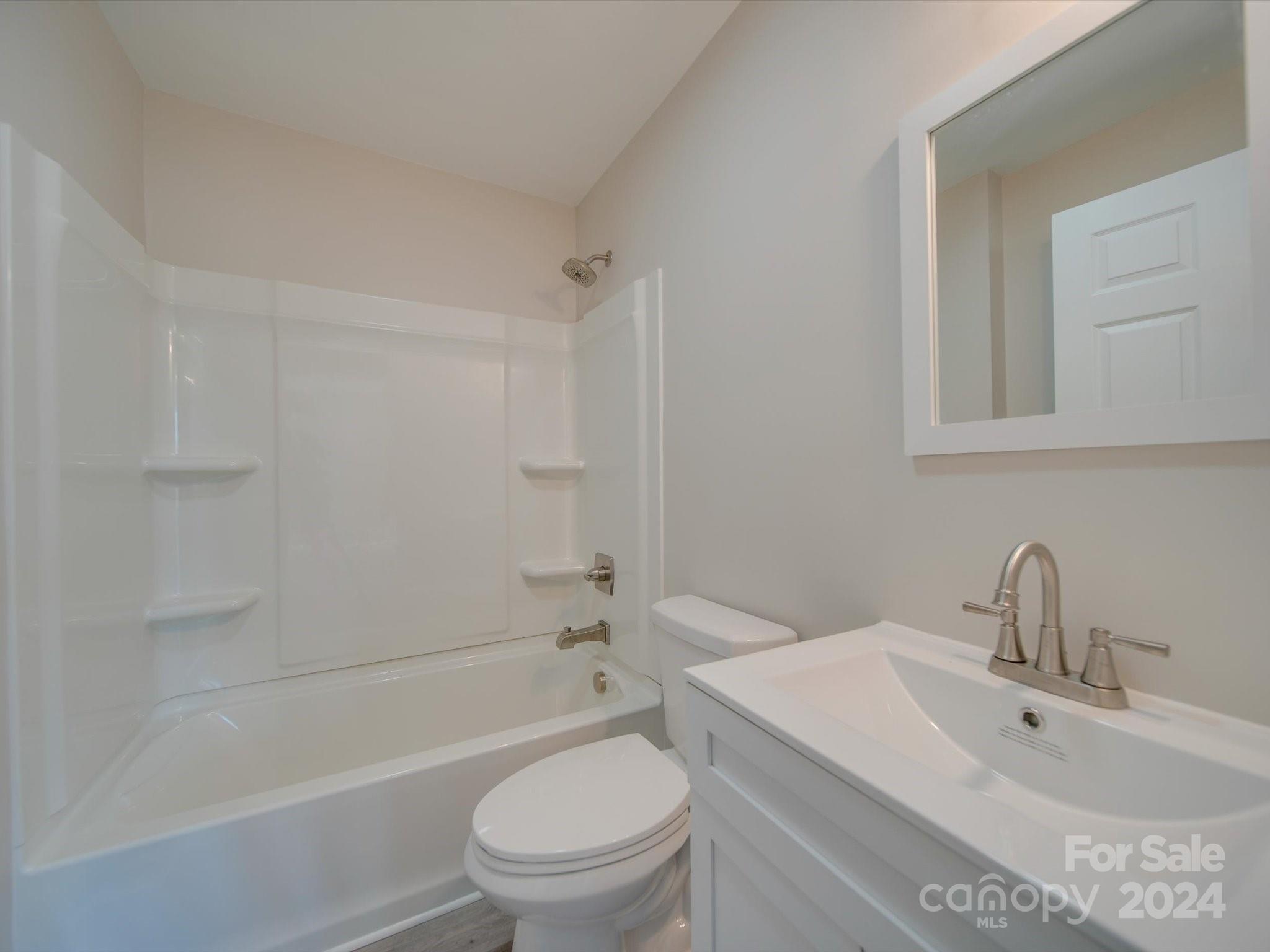 121 Brumley Avenue NE