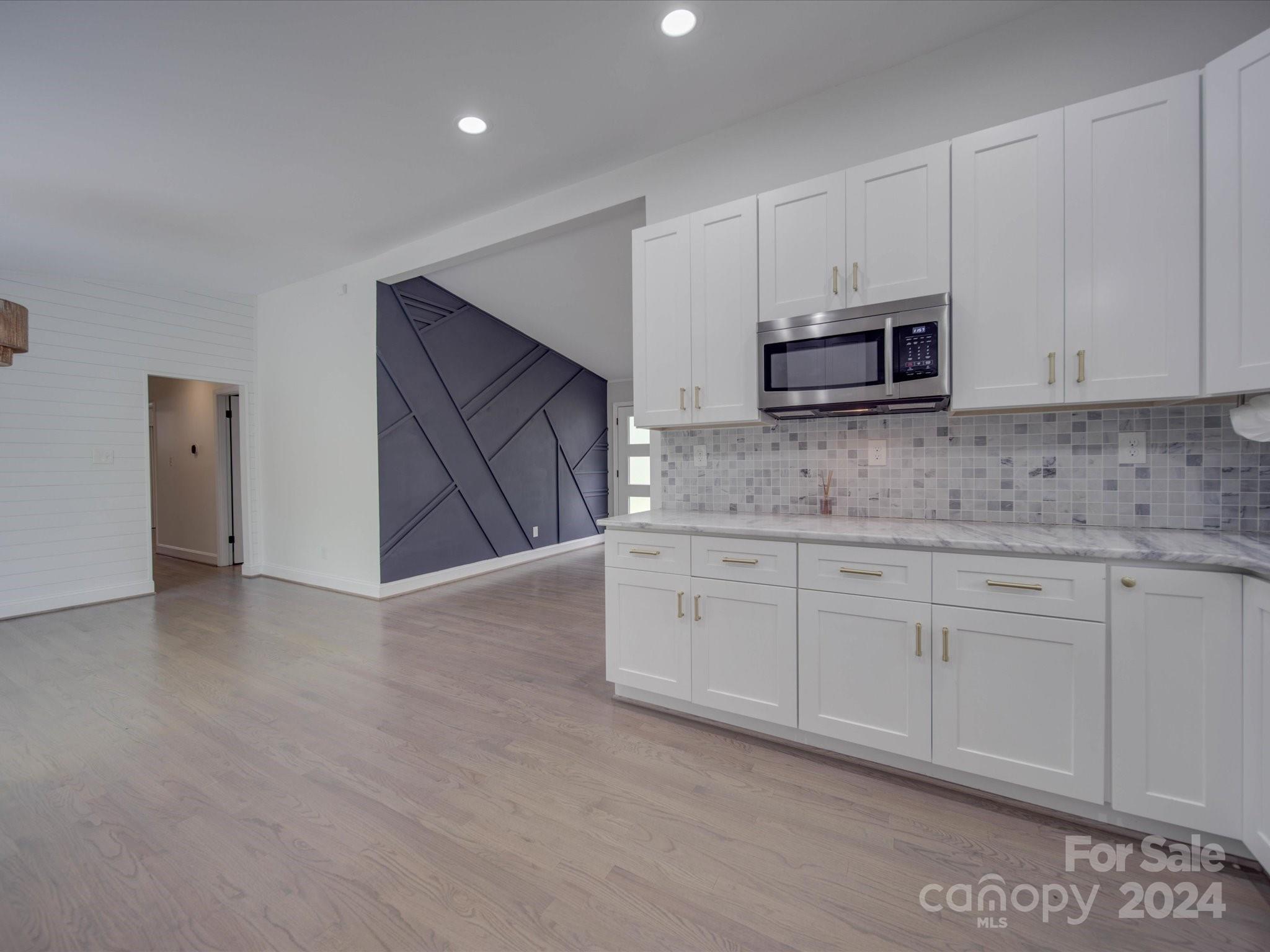 2126 Shadyview Drive