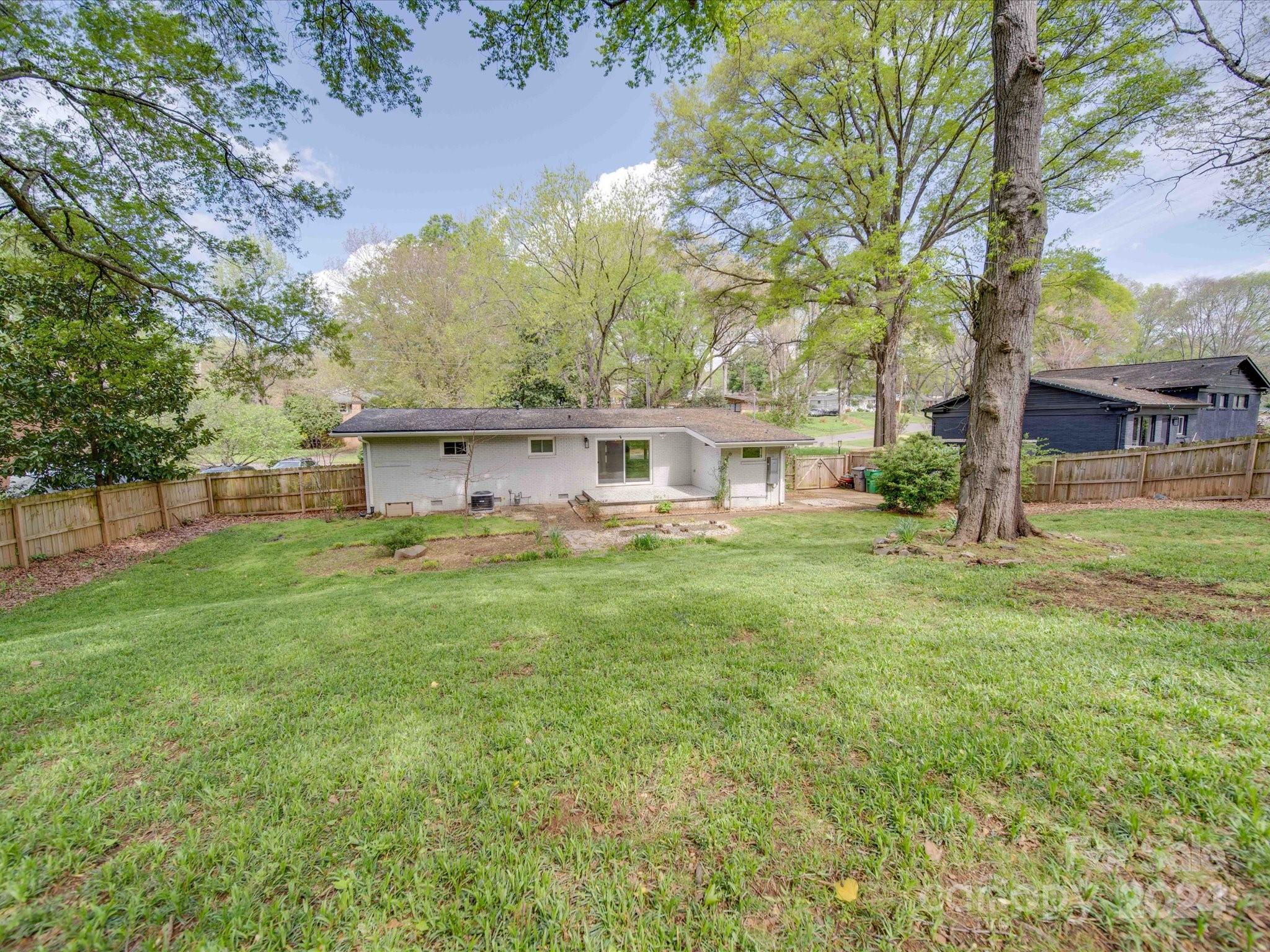 2126 Shadyview Drive