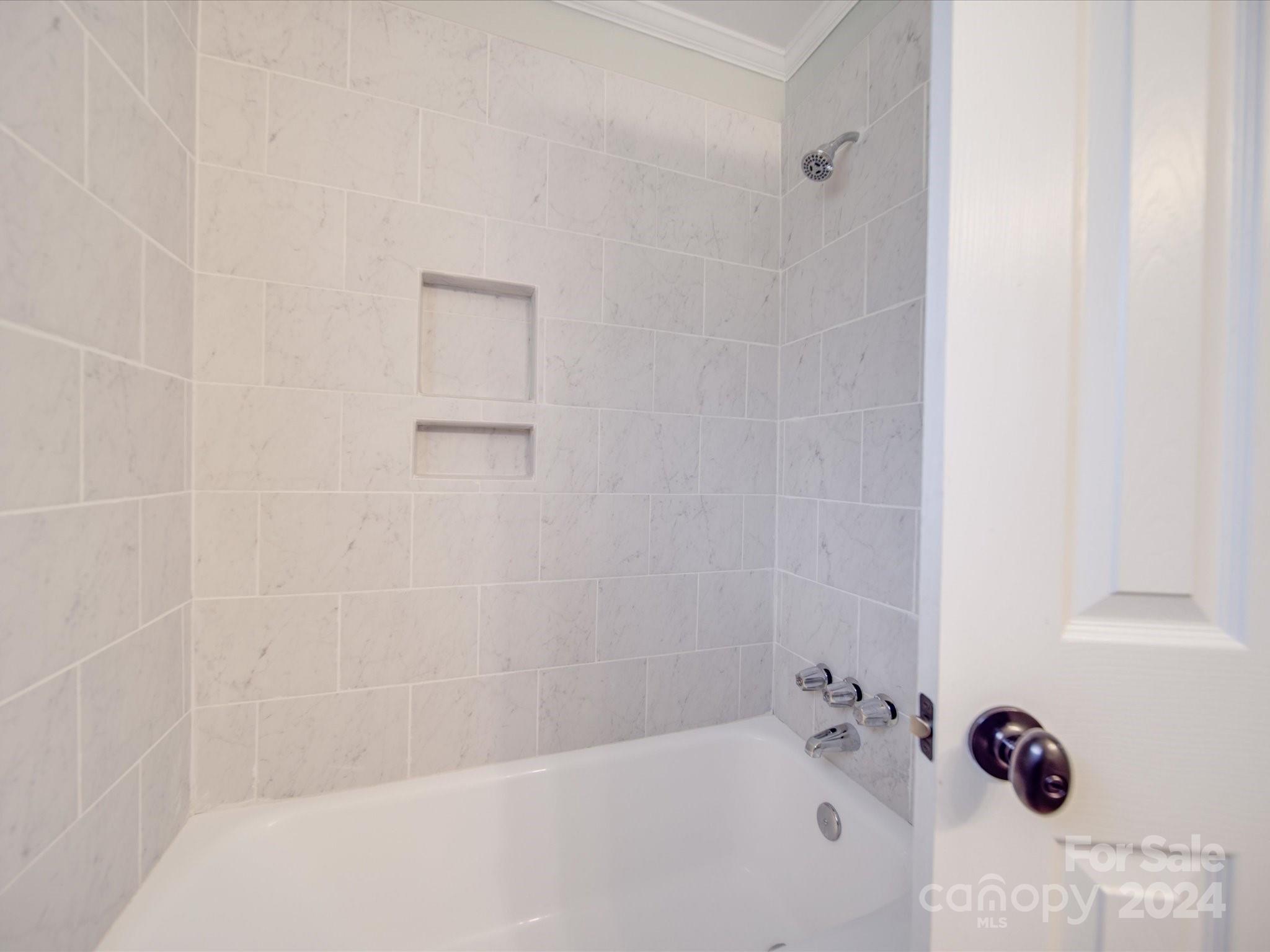 2126 Shadyview Drive