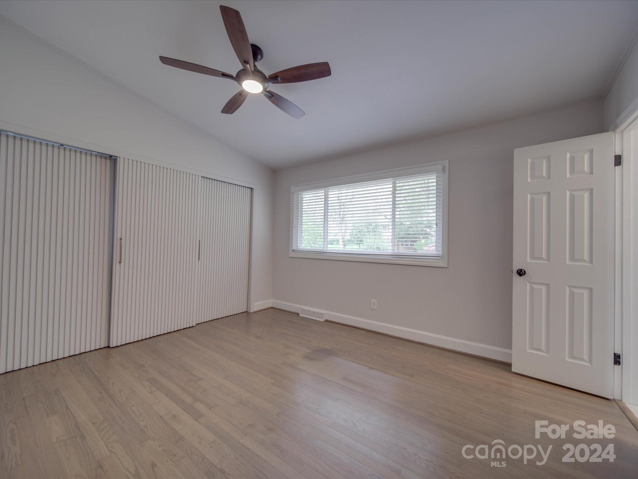 2126 Shadyview Drive