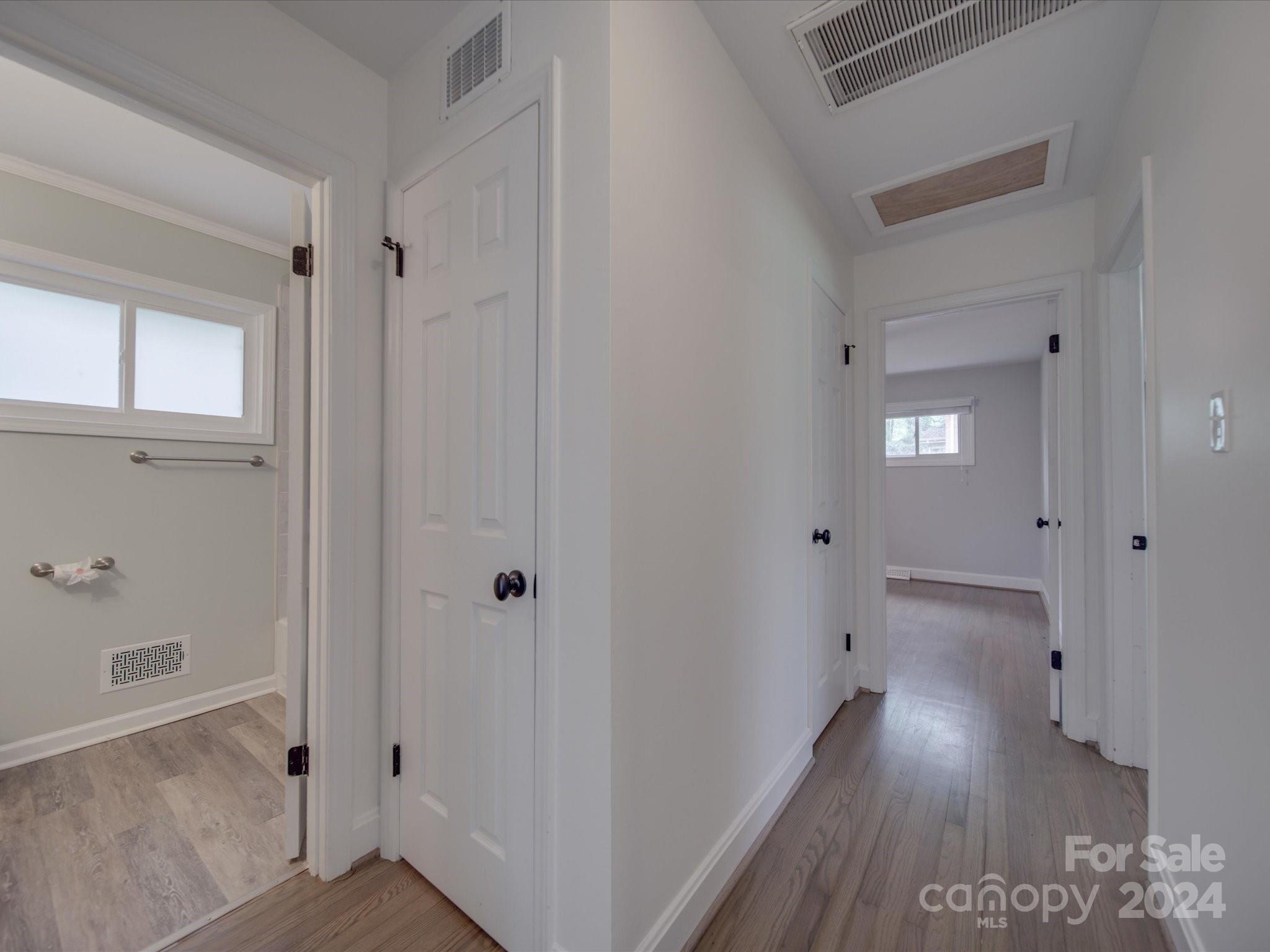 2126 Shadyview Drive