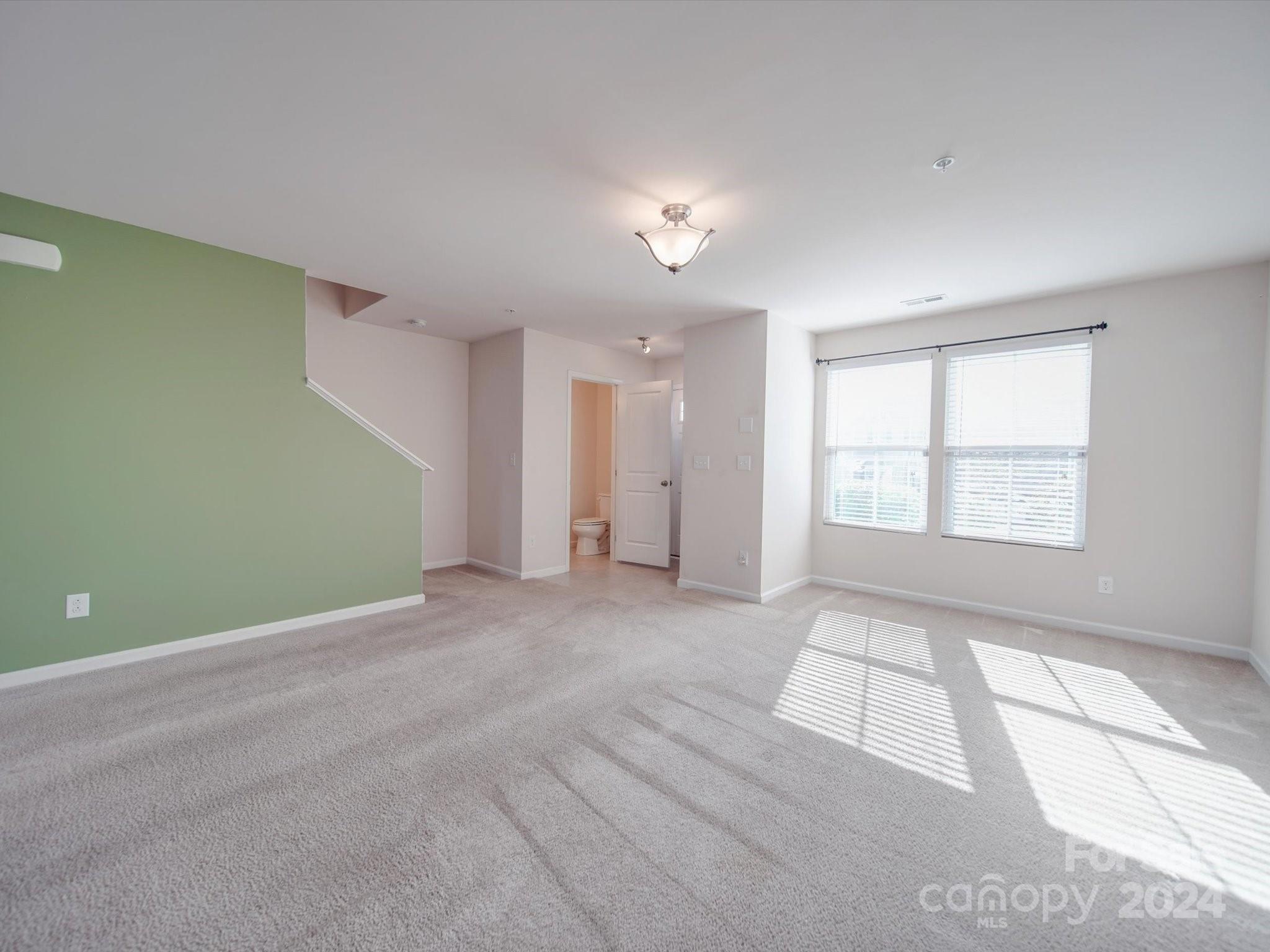 1096 Tangle Ridge Drive SE