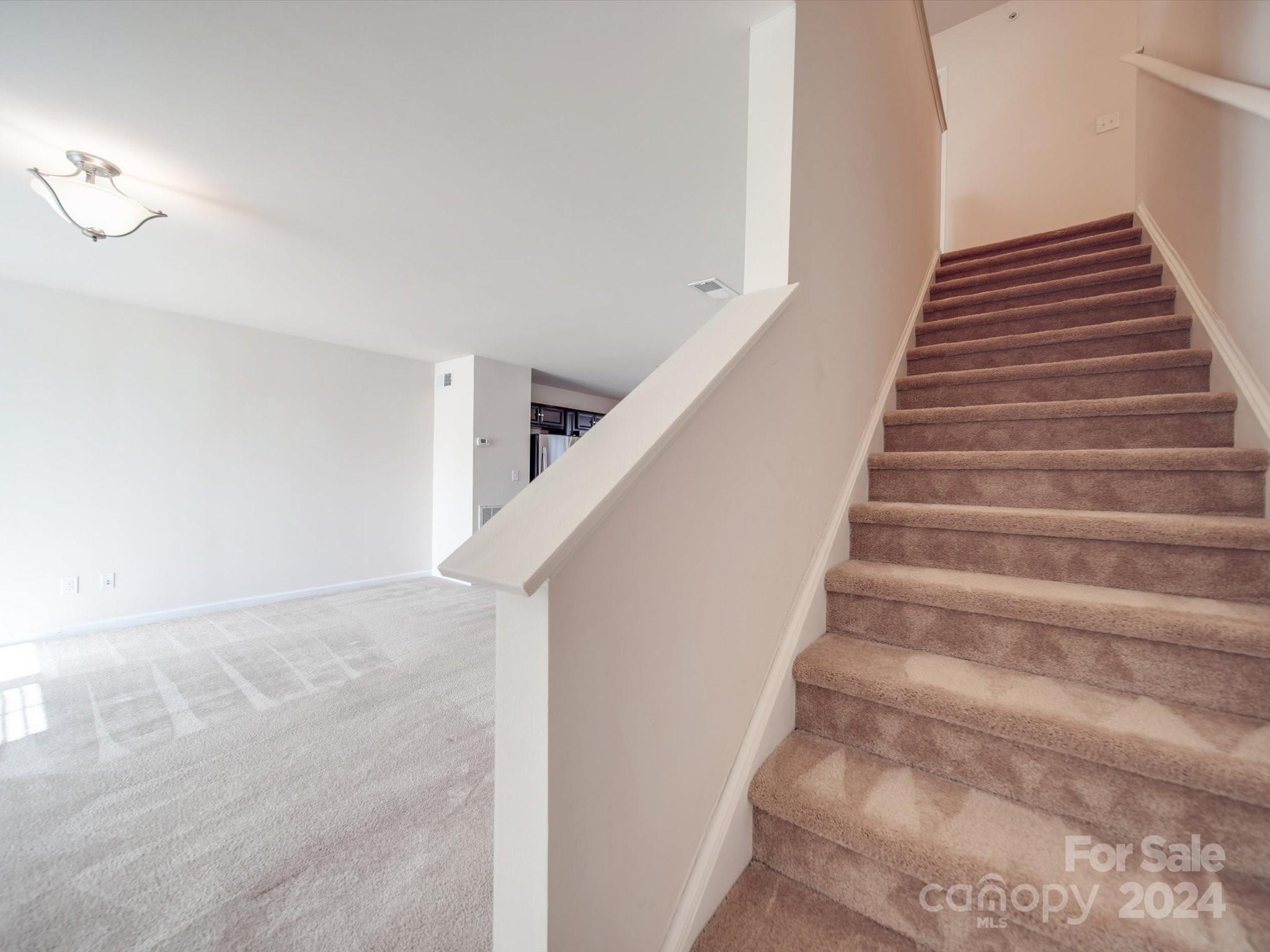 1096 Tangle Ridge Drive SE