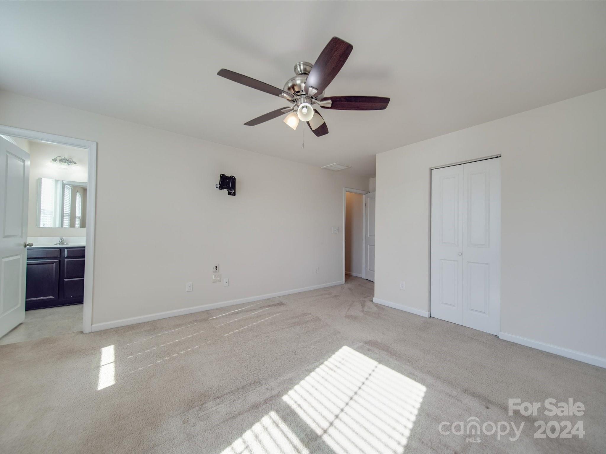 1096 Tangle Ridge Drive SE