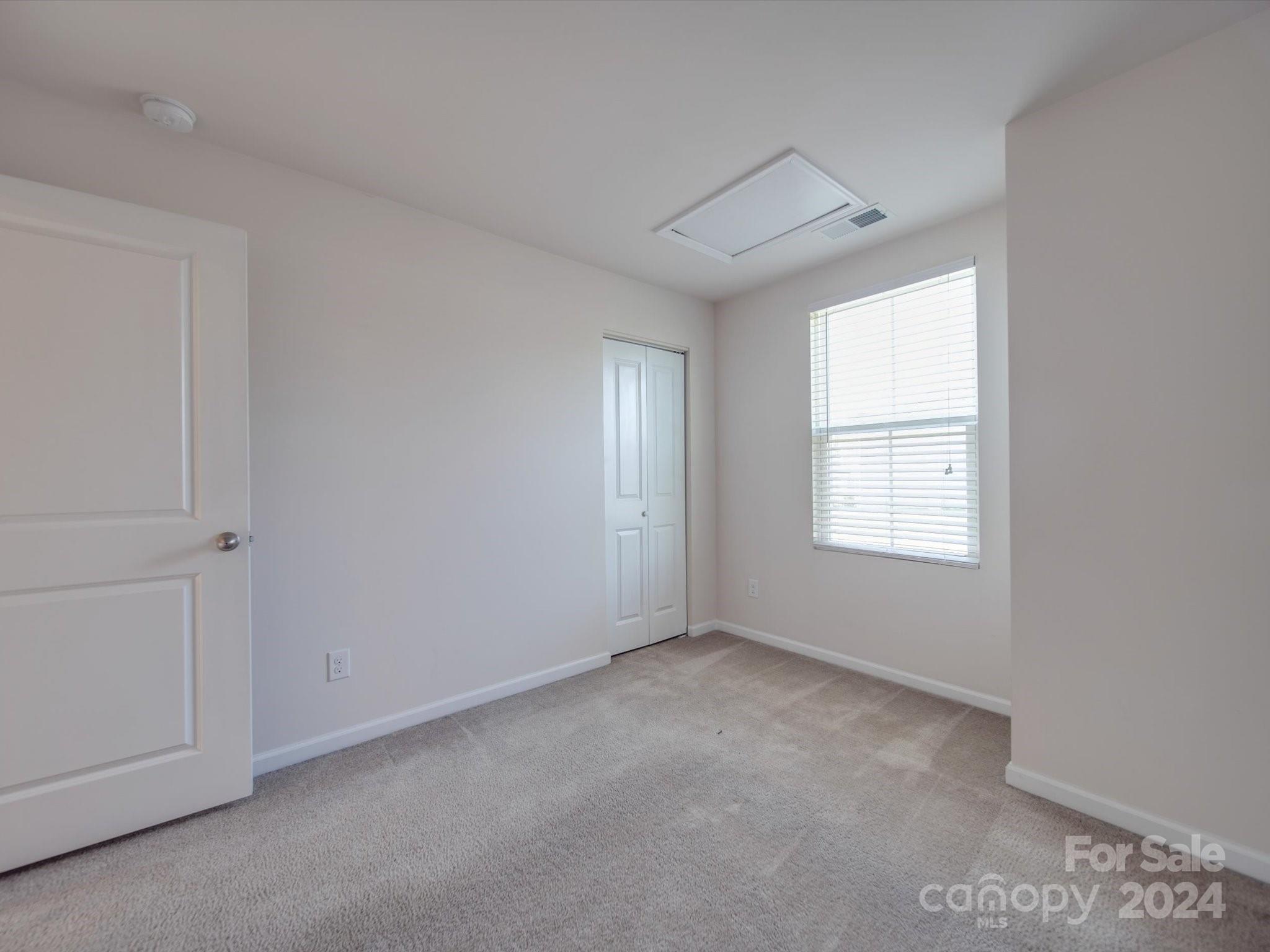 1096 Tangle Ridge Drive SE