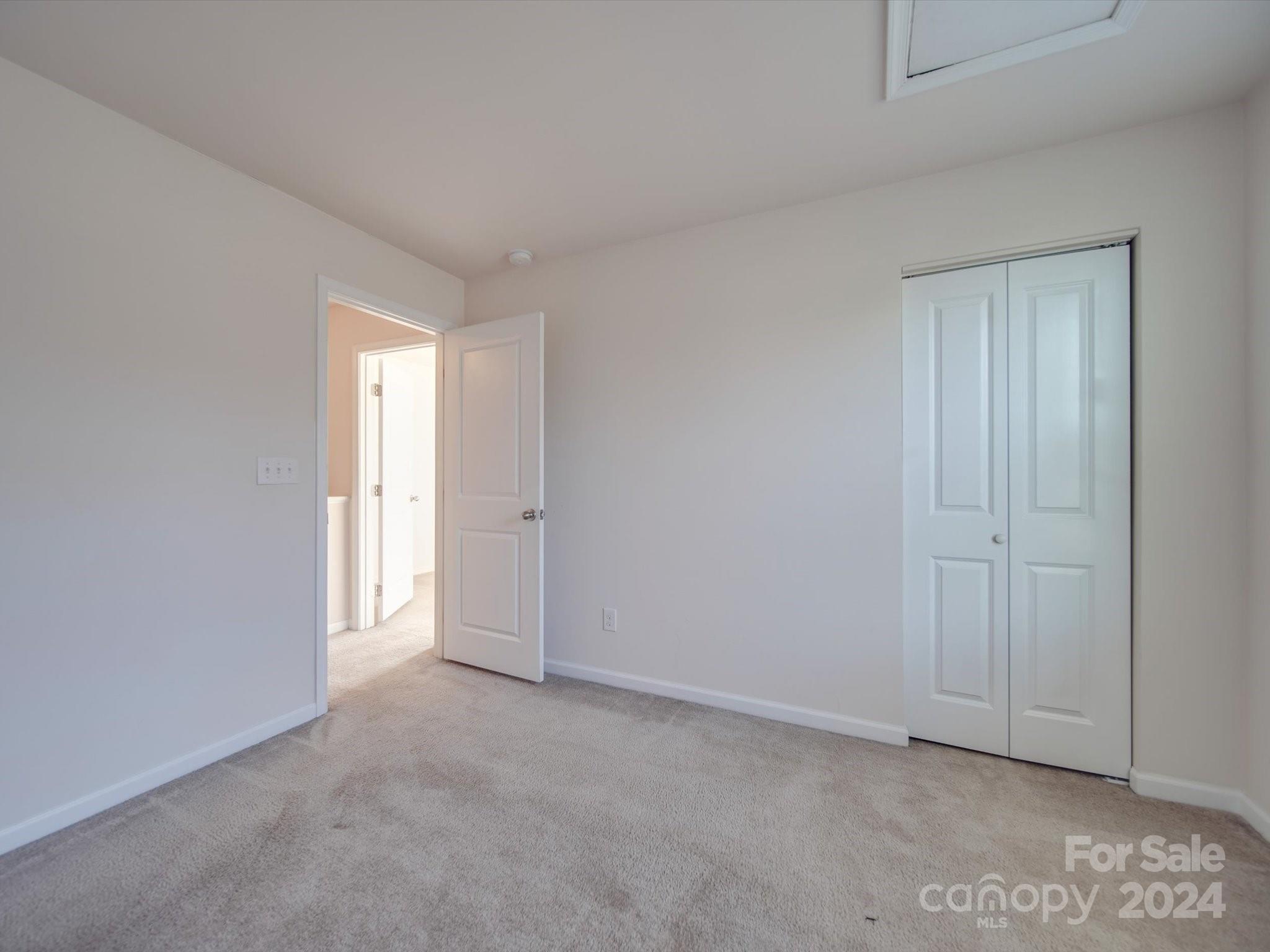 1096 Tangle Ridge Drive SE