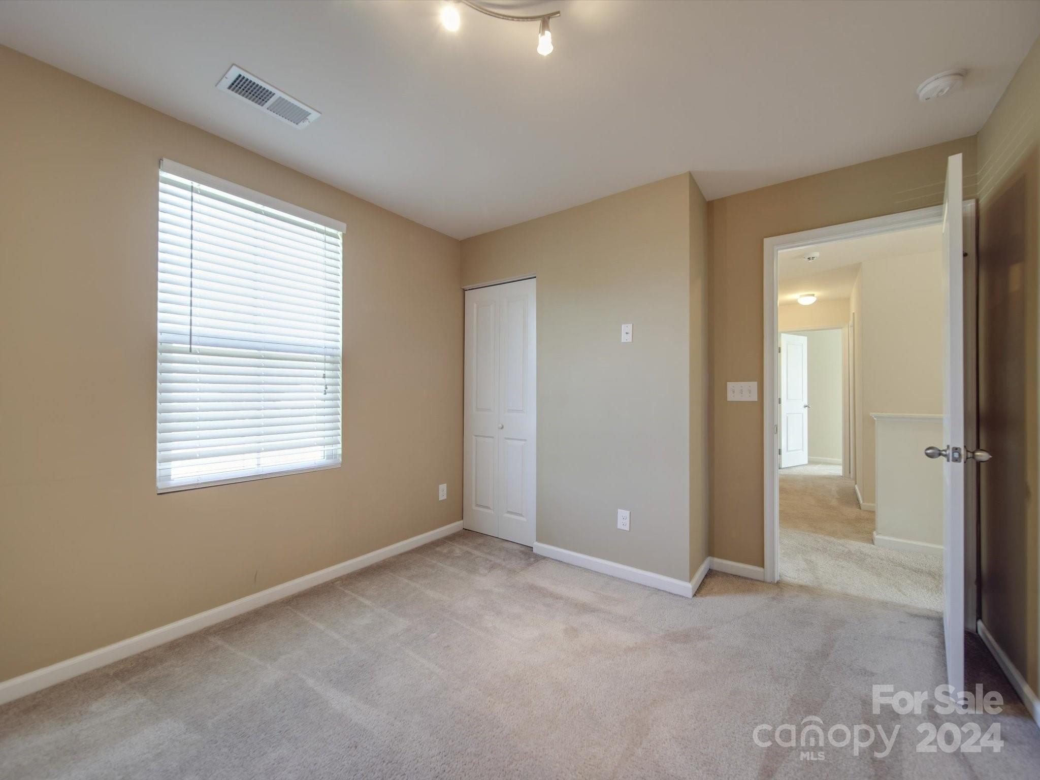 1096 Tangle Ridge Drive SE