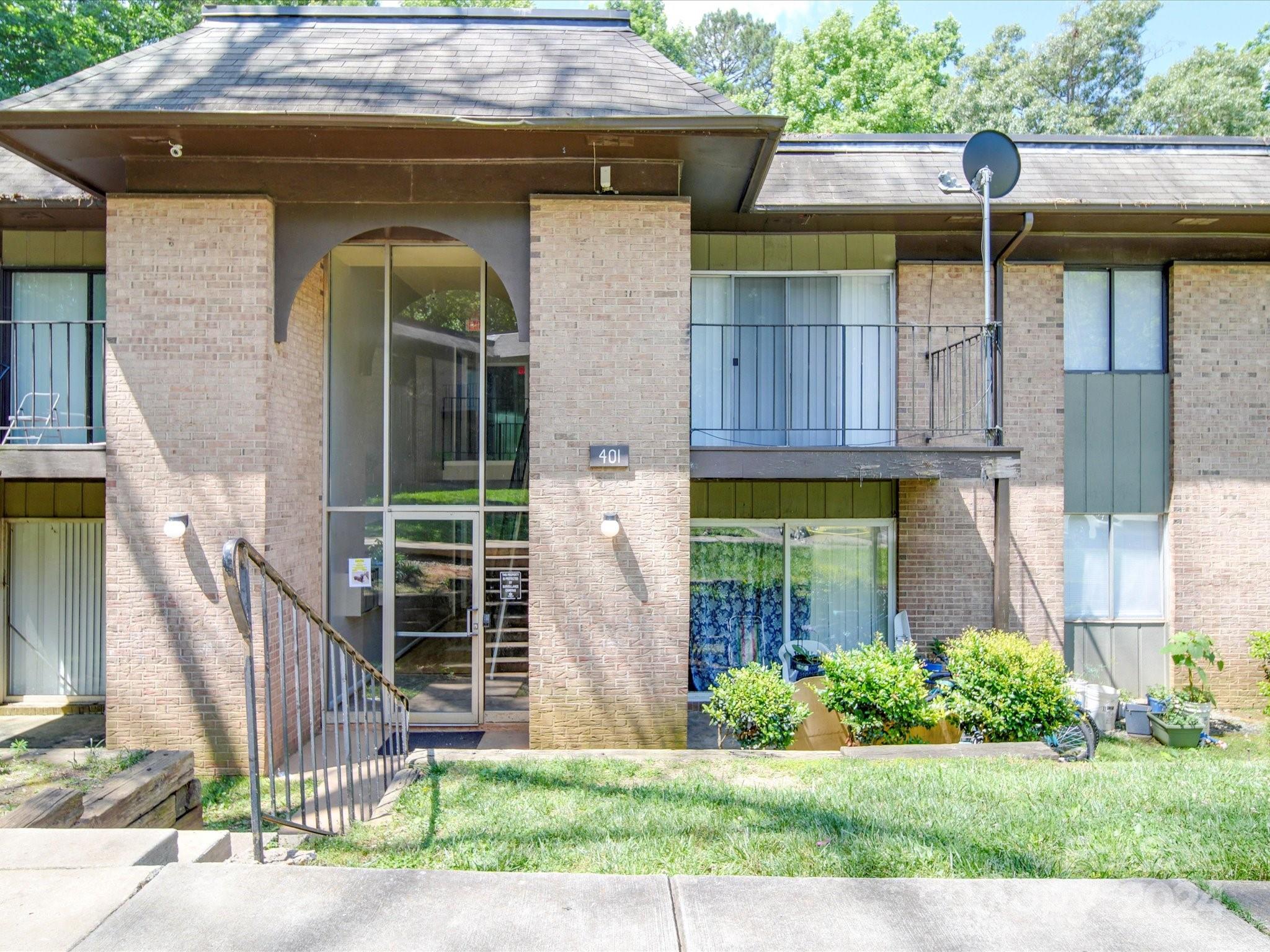 401 Orchard Trace Lane Unit: 4
