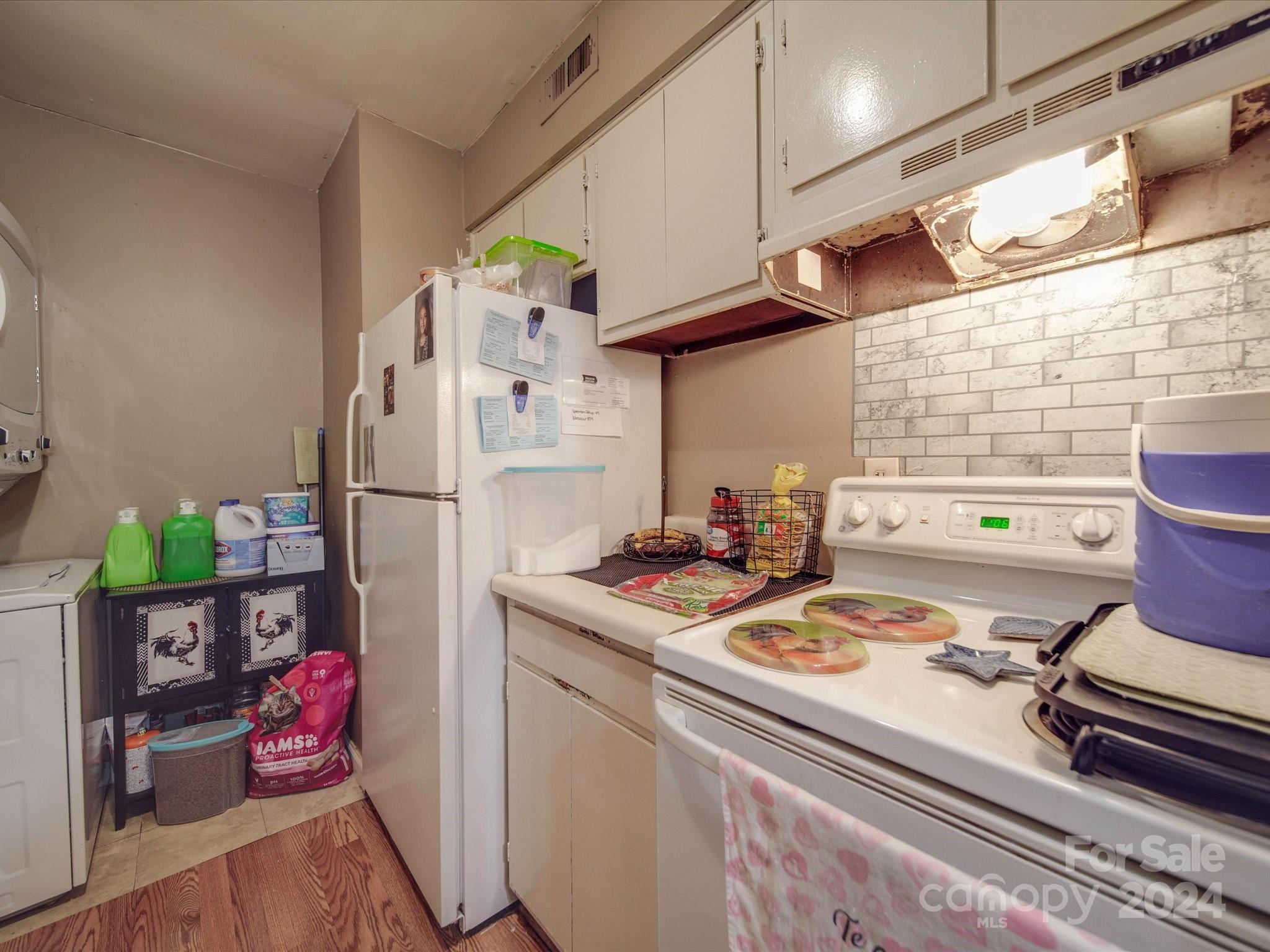 401 Orchard Trace Lane Unit: 4