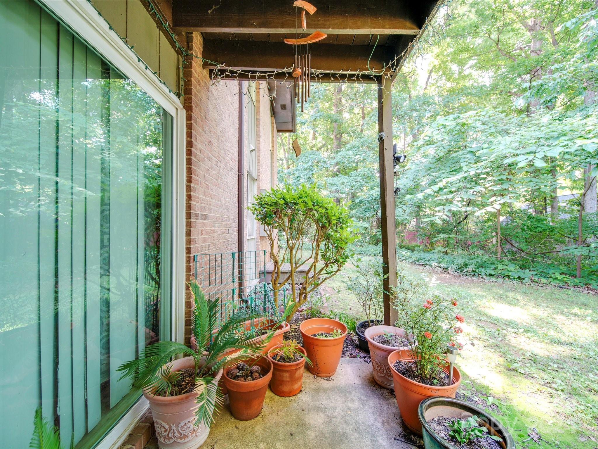 401 Orchard Trace Lane Unit: 4