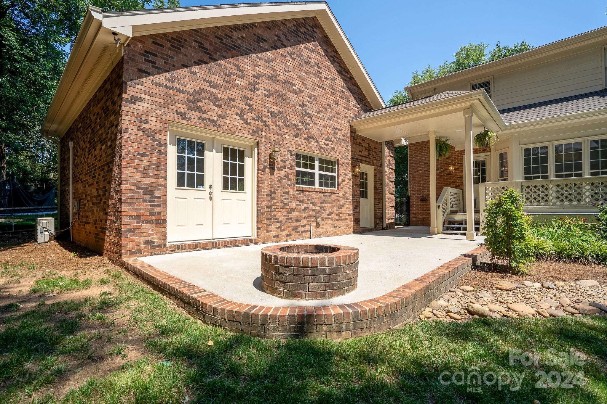 9008 Pennyhill Drive