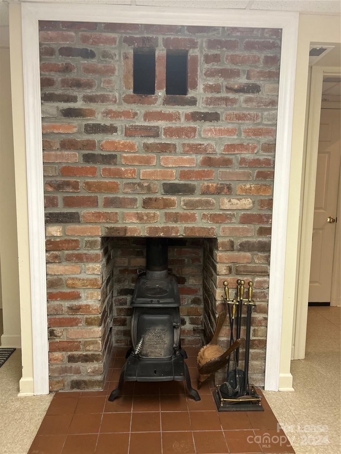 8001 Buckingham Lane