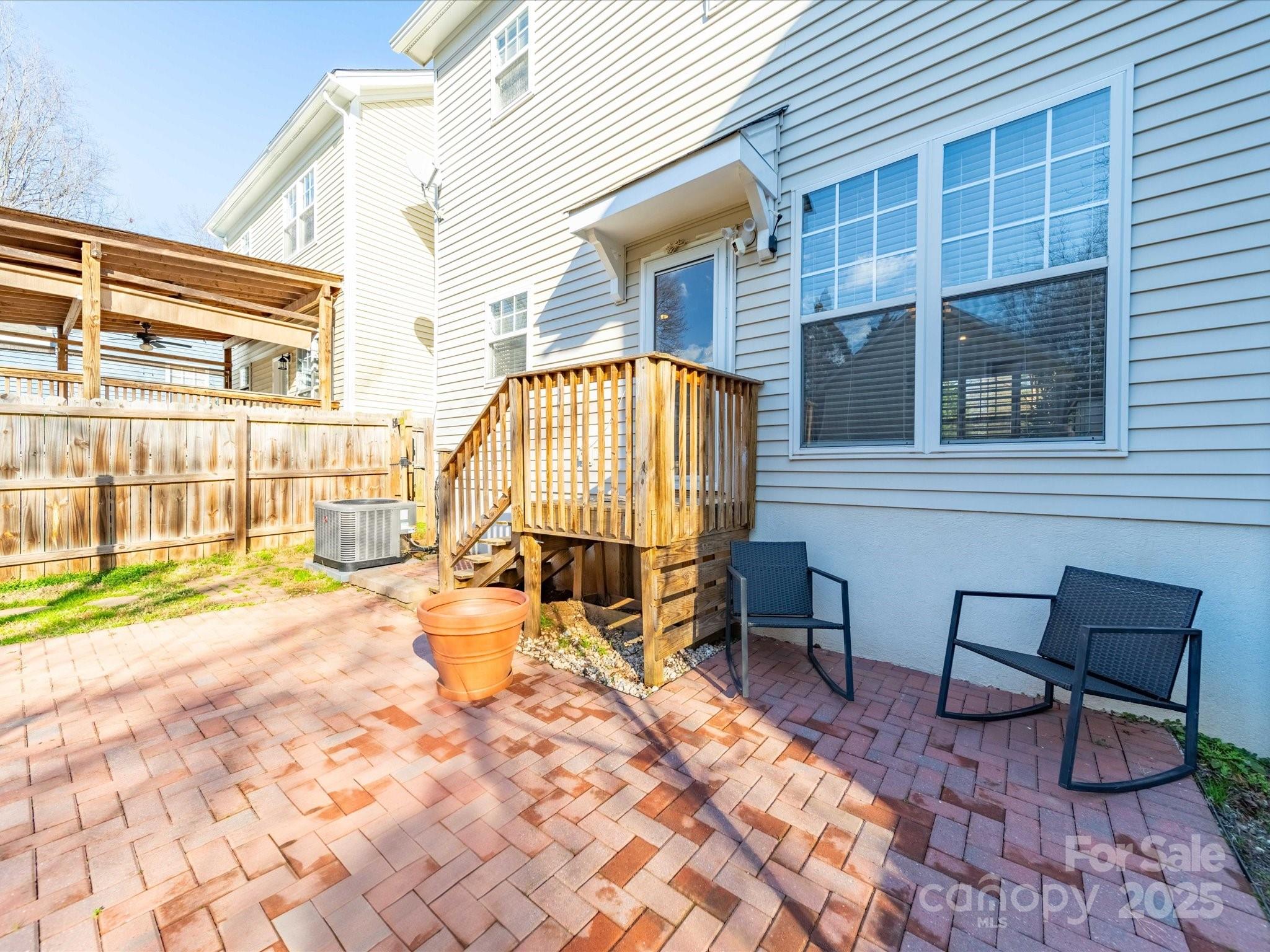 531 Watson Street Unit: 7