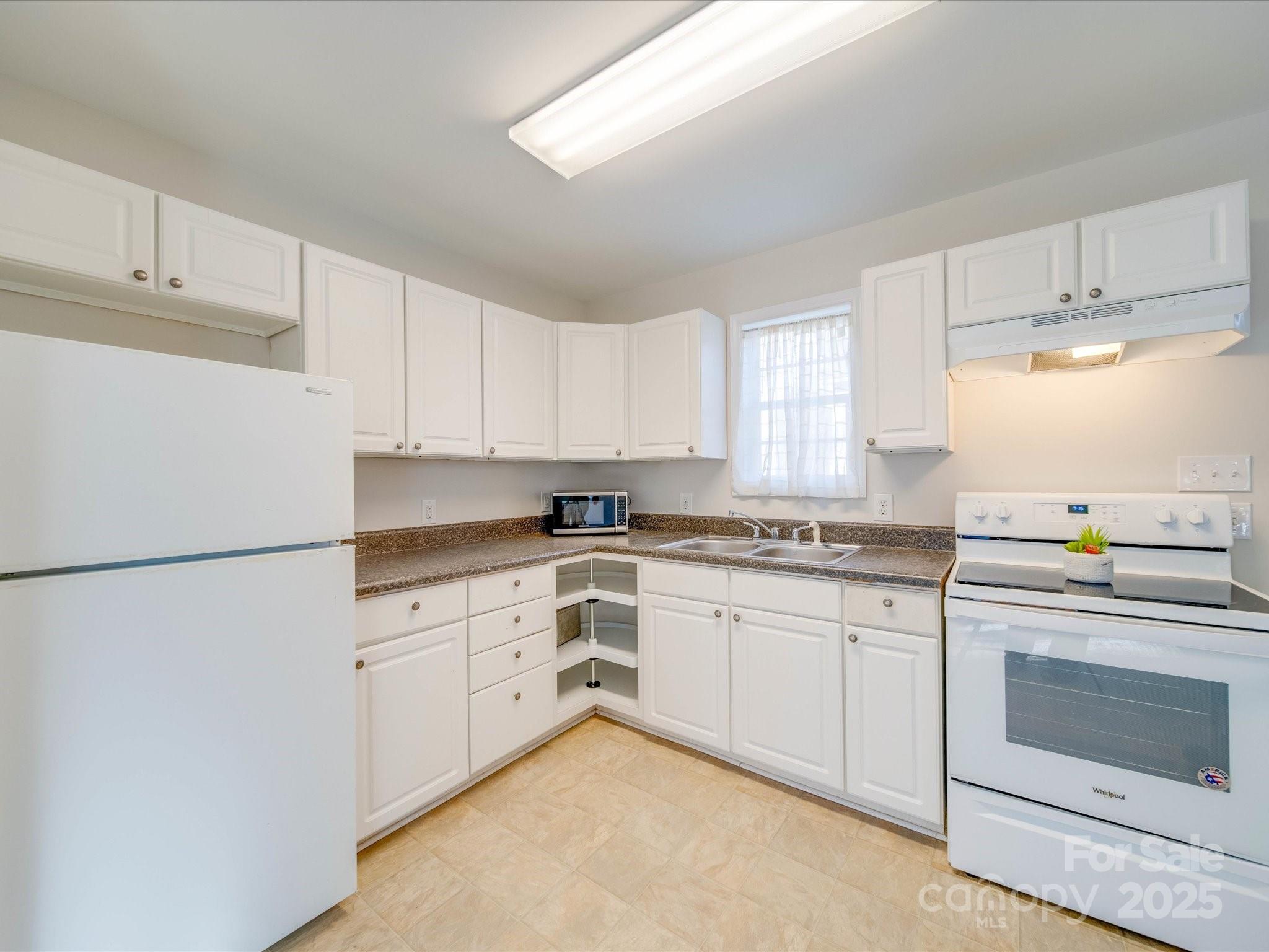 531 Watson Street Unit: 7