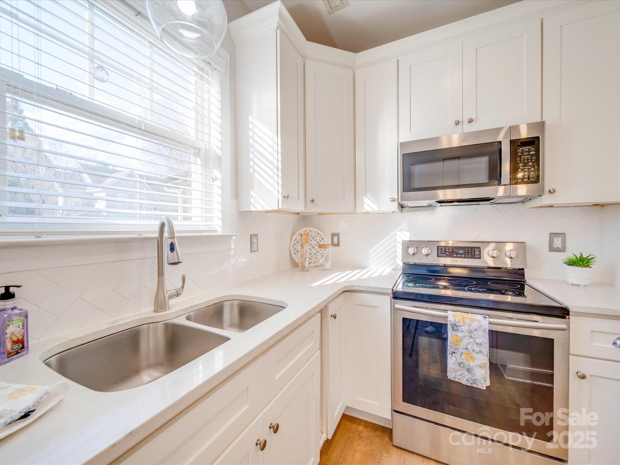 531 Watson Street Unit: 7