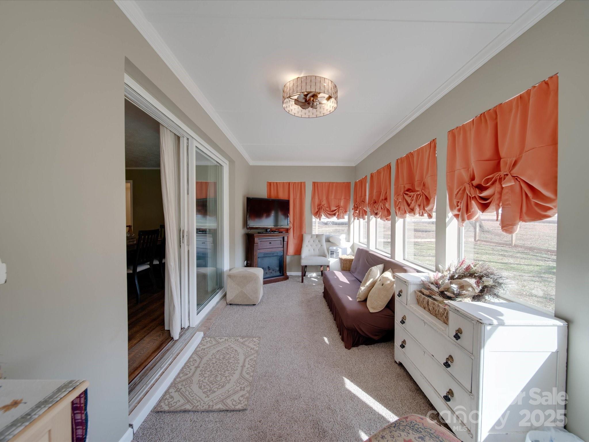 151 Woodland Drive SW