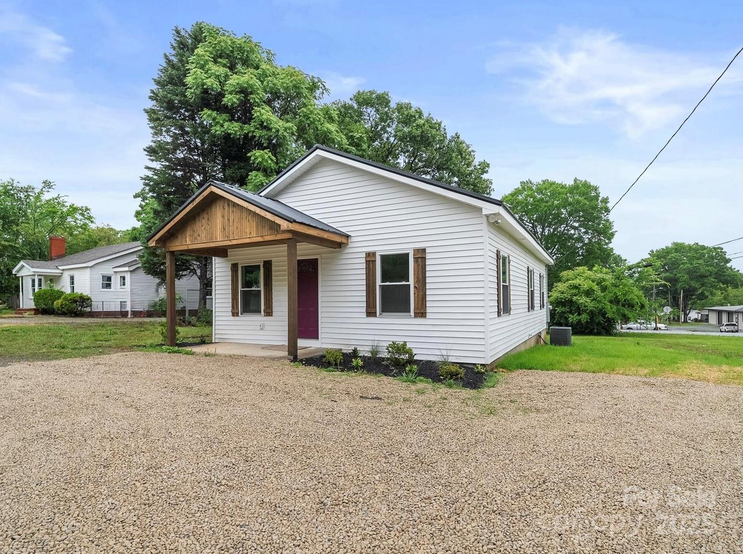 1067 Old Charlotte Road