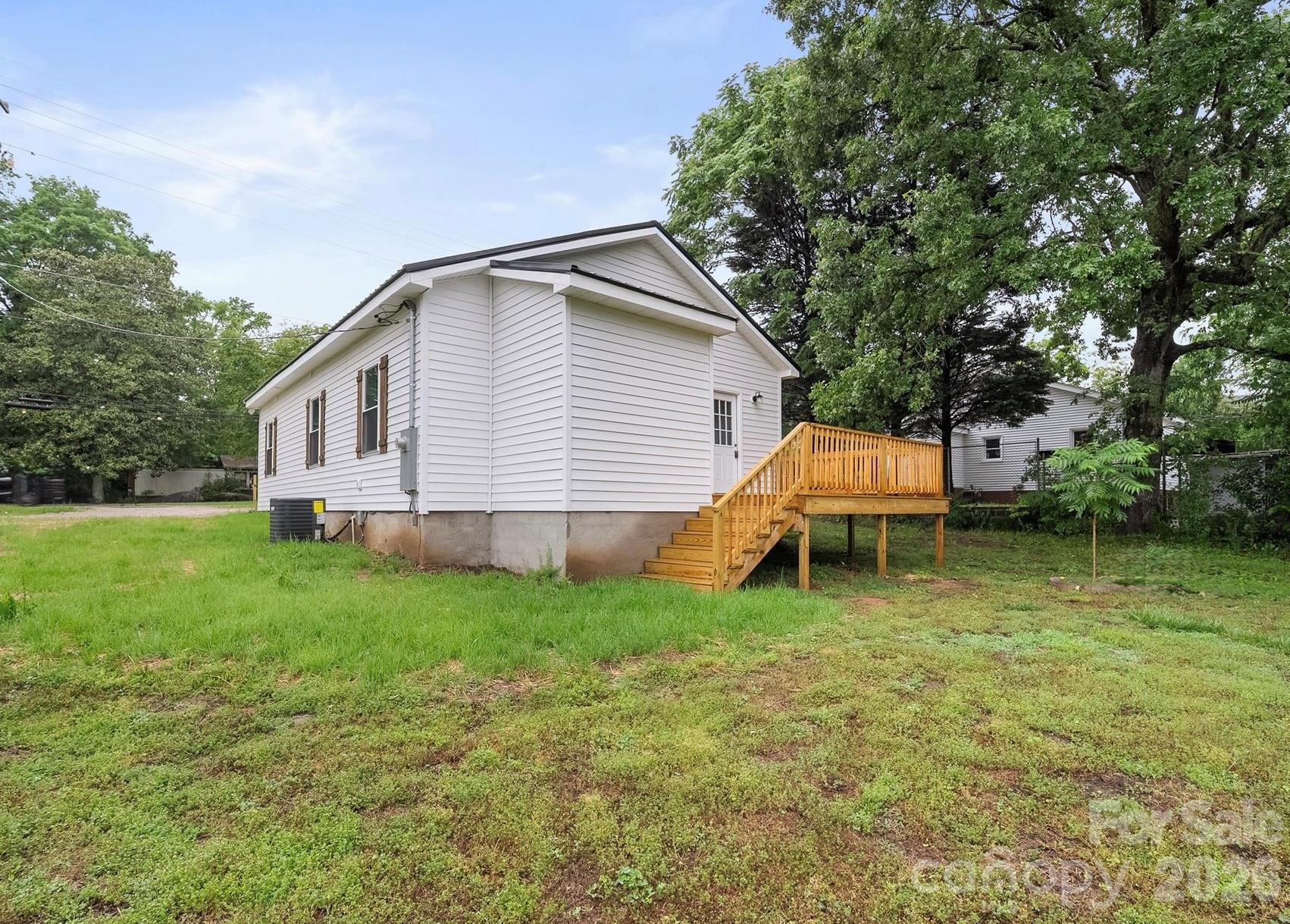 1067 Old Charlotte Road