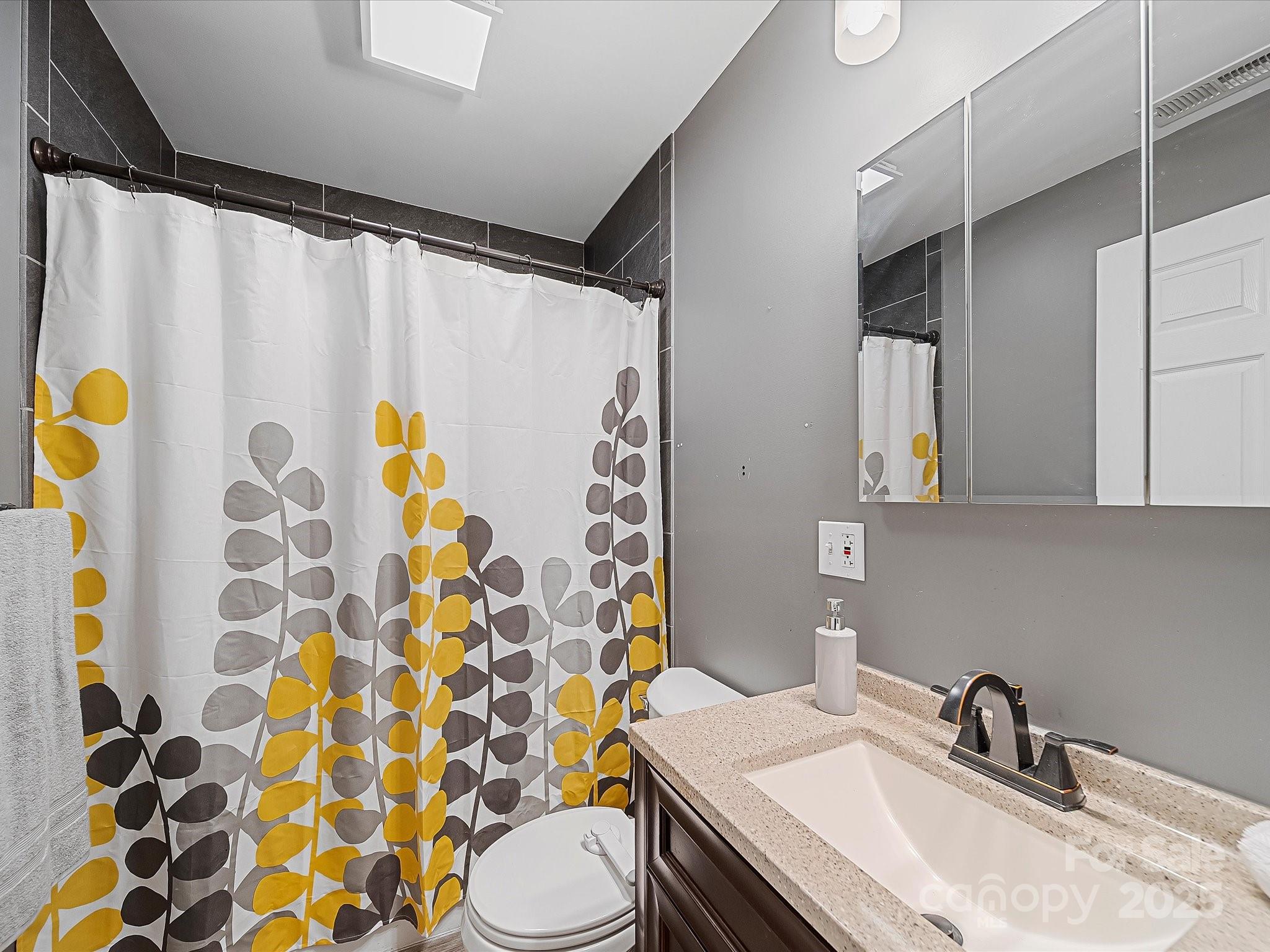 268 Jefferson Court NE