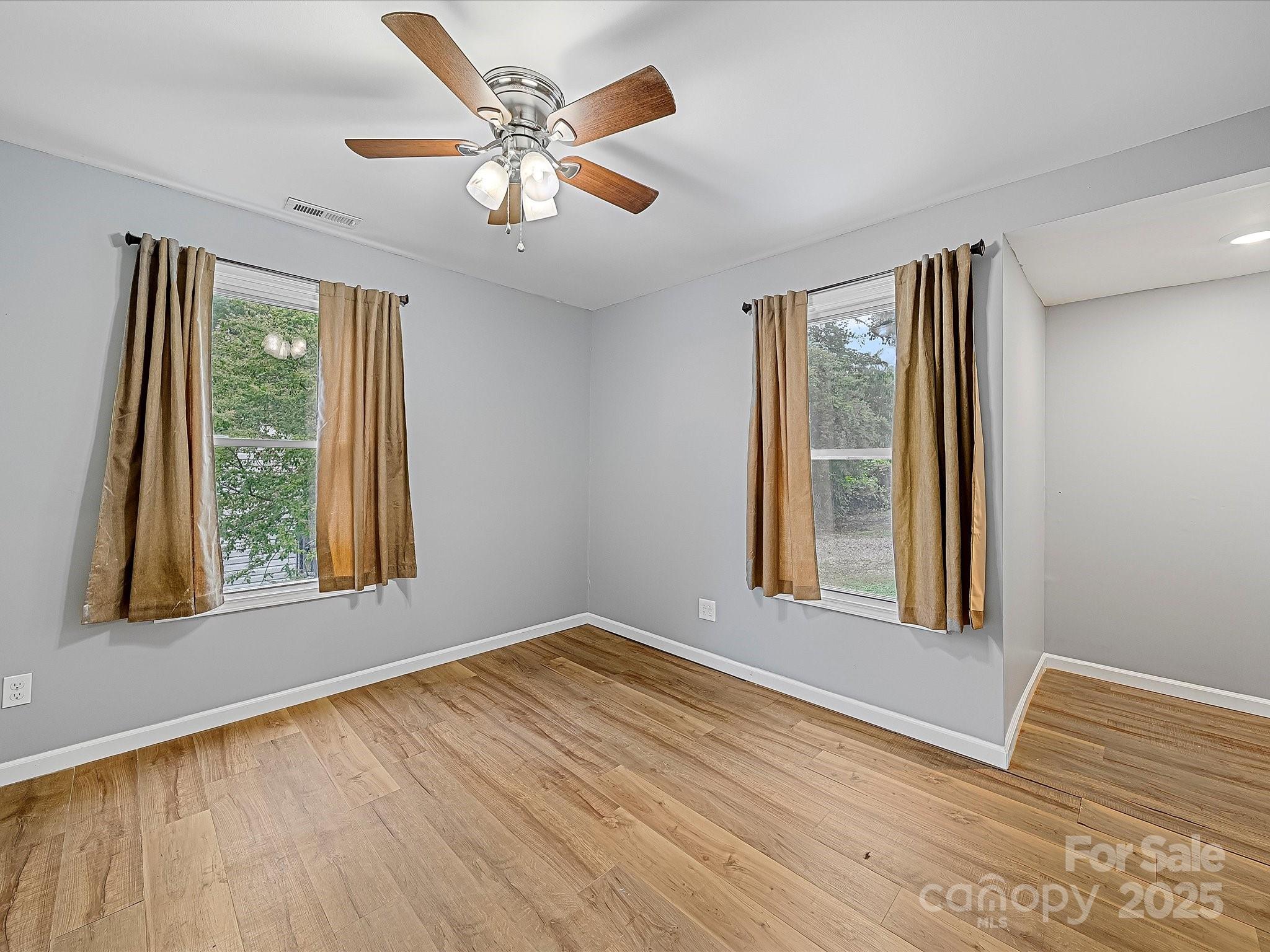 268 Jefferson Court NE