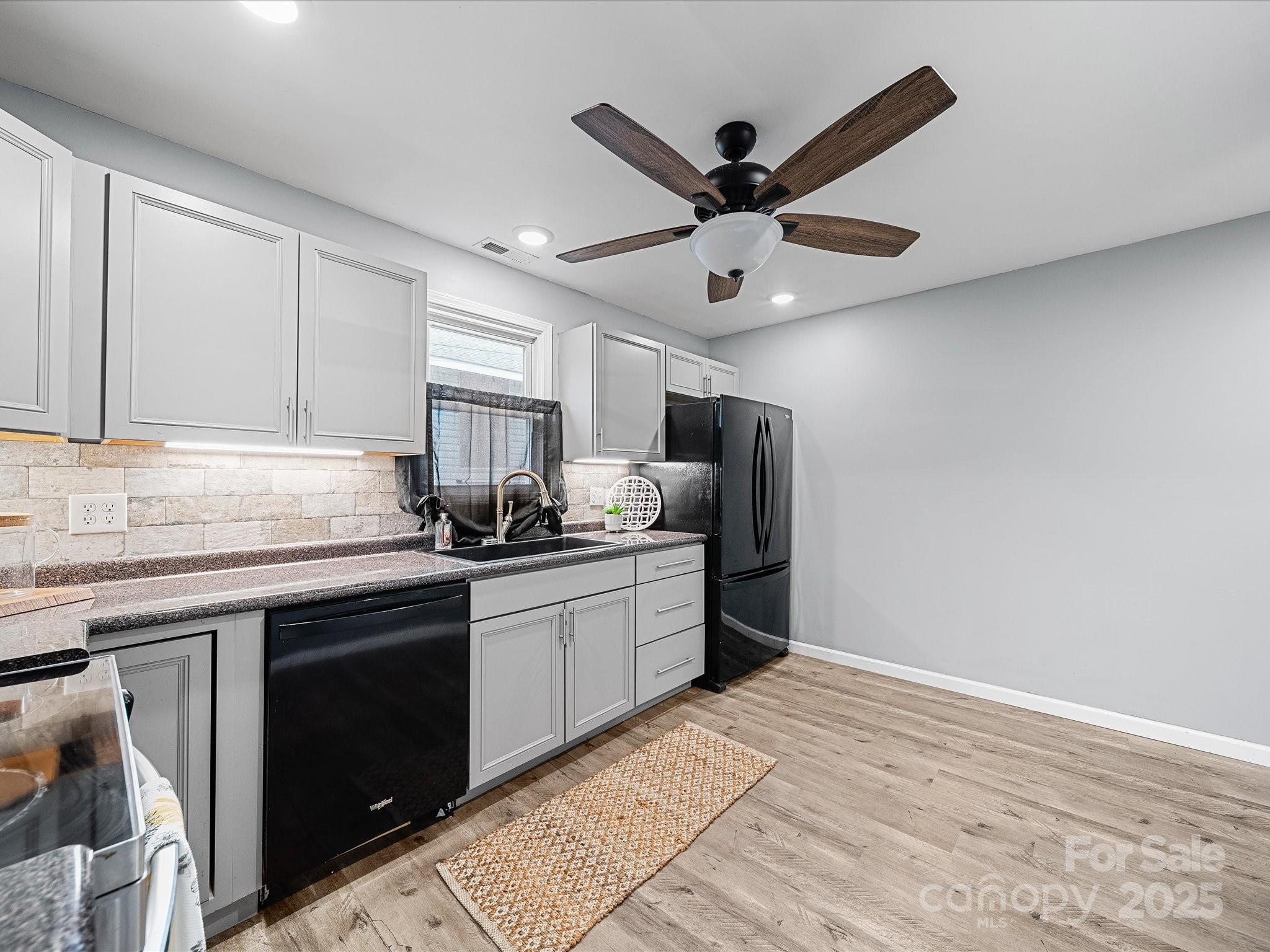 268 Jefferson Court NE