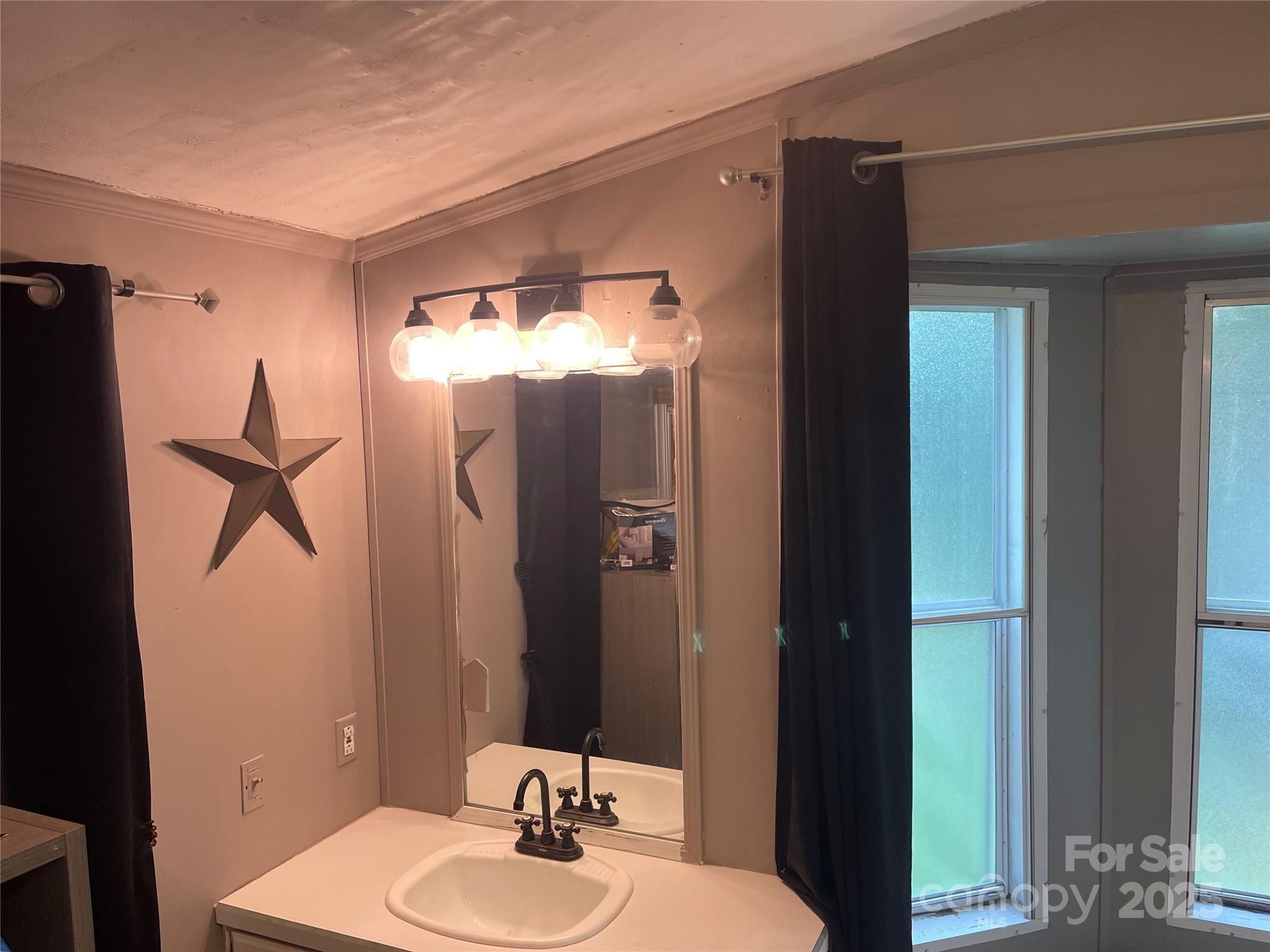 11155 Highway 52 Highway