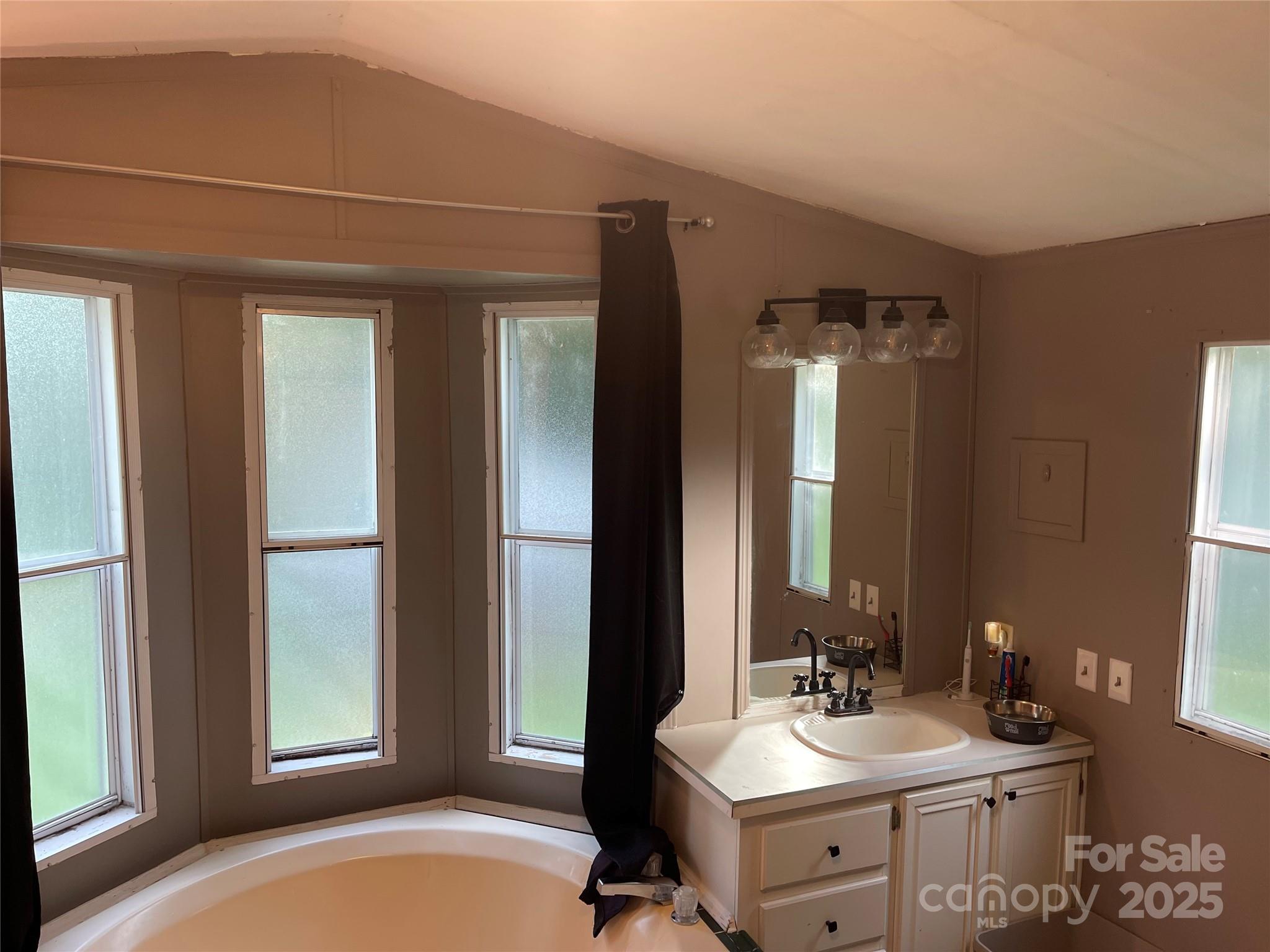 11155 Highway 52 Highway