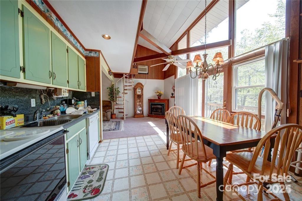 177 Mountain View Lane