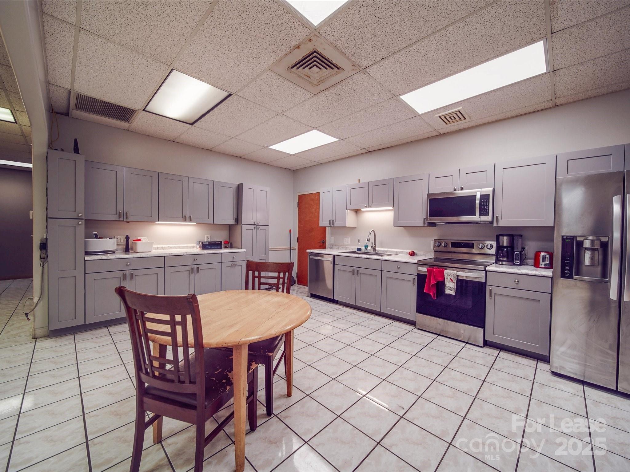 4400 Republic Drive NW