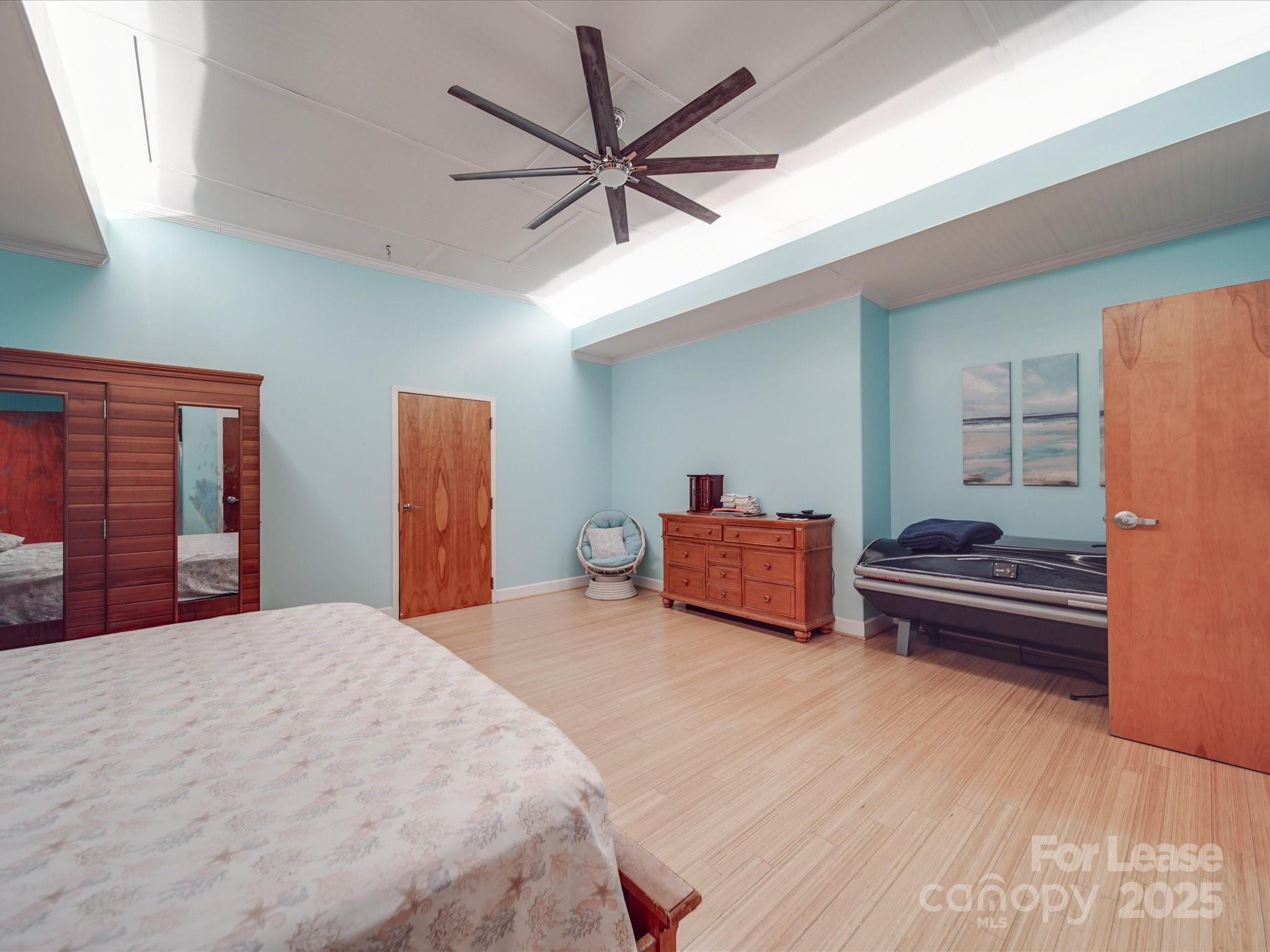 4400 Republic Drive NW