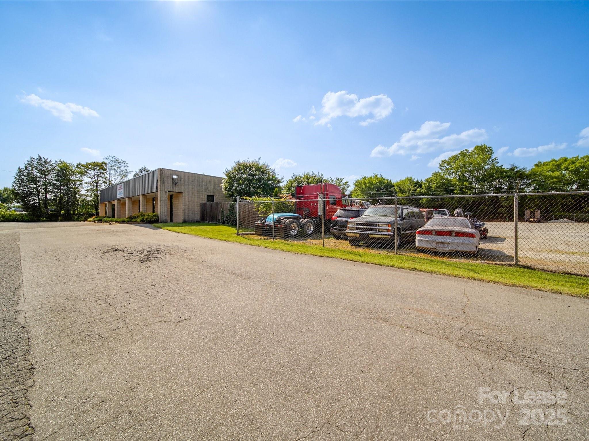 4400 Republic Drive NW