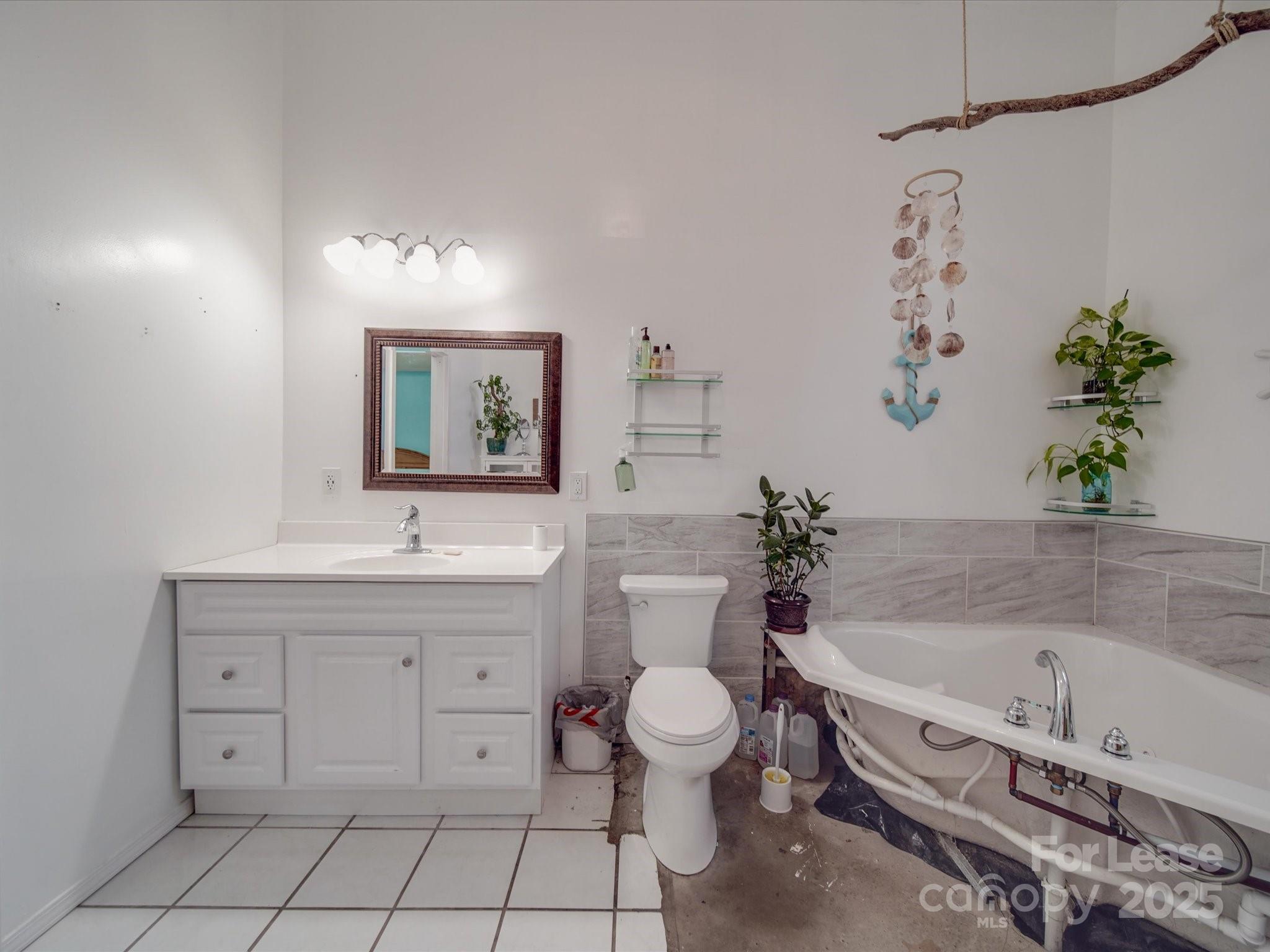 4400 Republic Drive NW