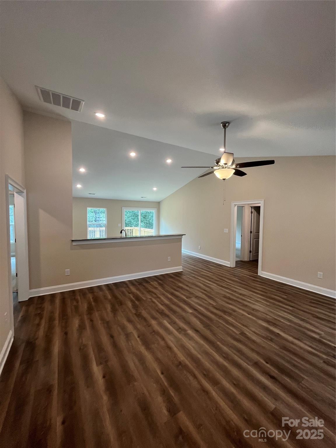 268 Hatley Circle NE