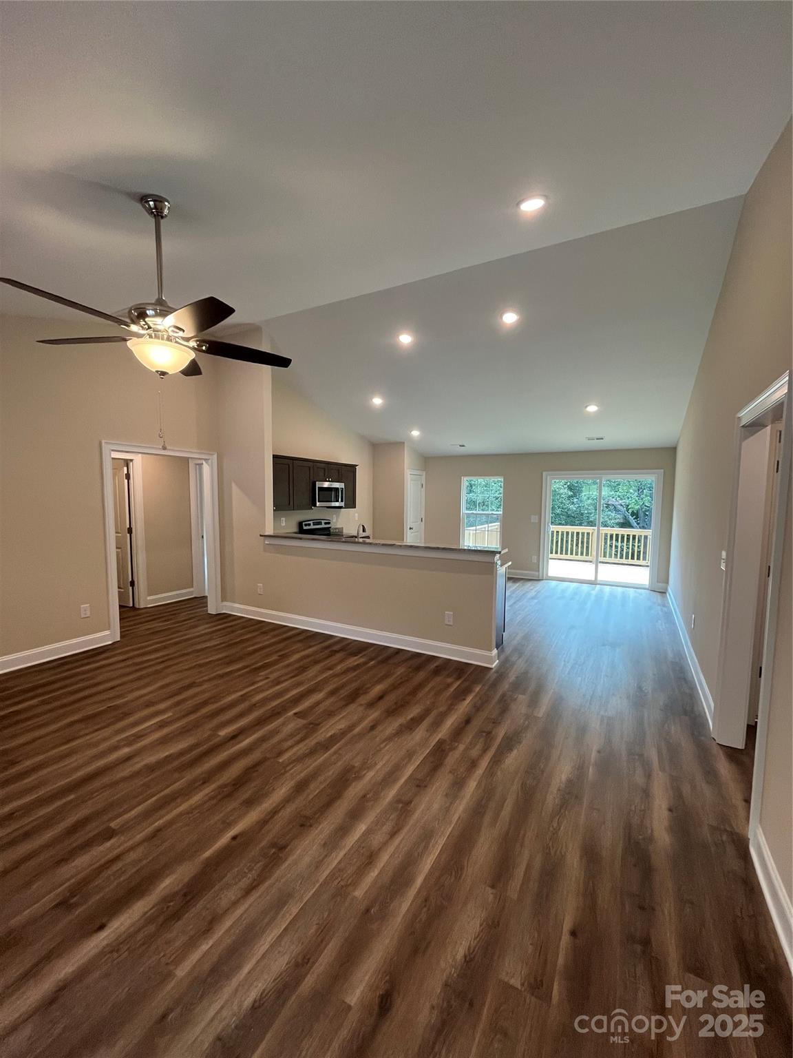 268 Hatley Circle NE