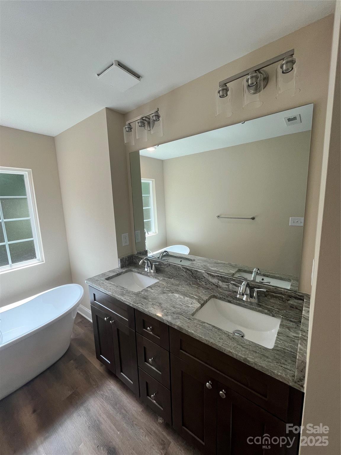 268 Hatley Circle NE