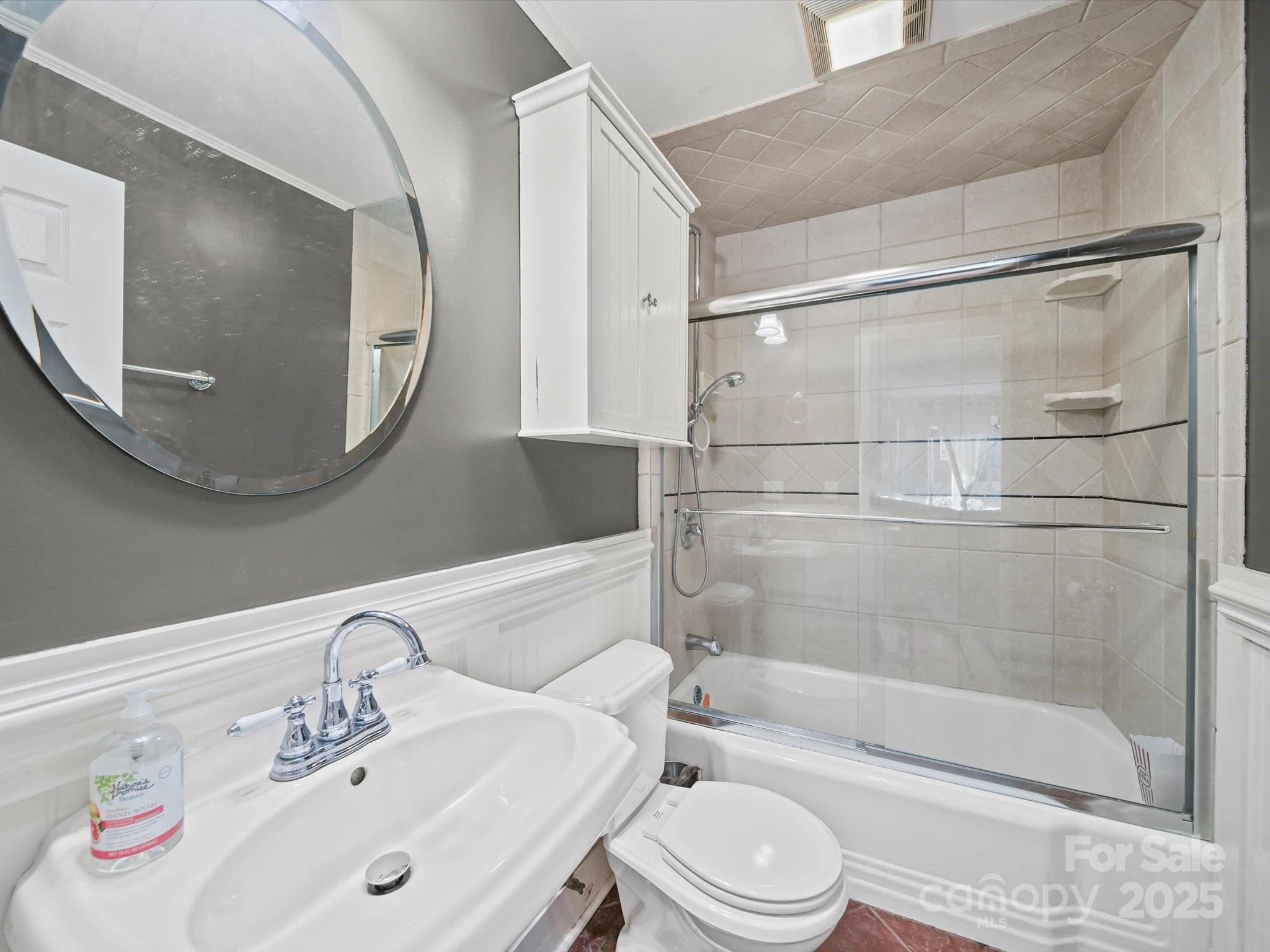 736 Spring Street SW