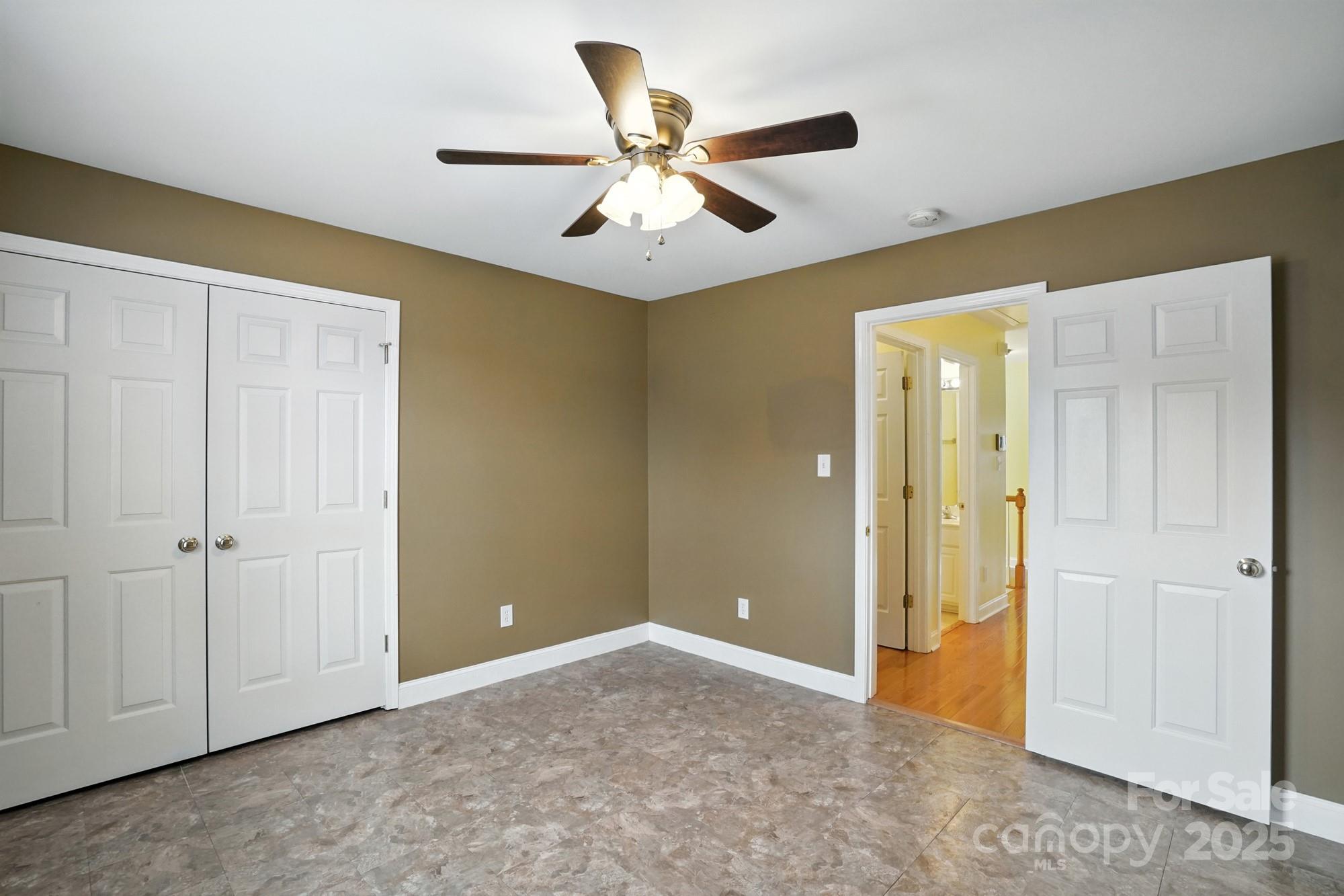 816 Treva Anne Drive SW