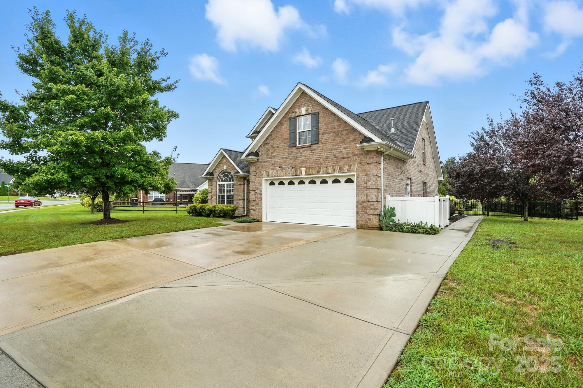 816 Treva Anne Drive SW