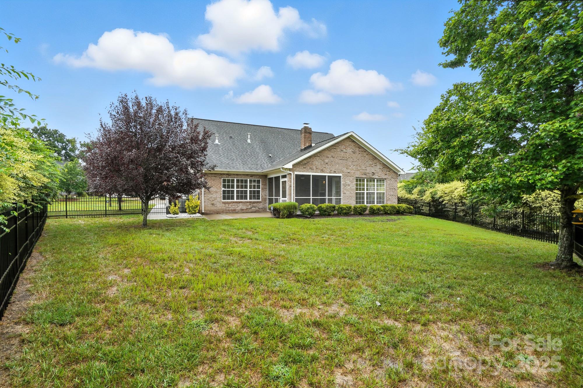 816 Treva Anne Drive SW