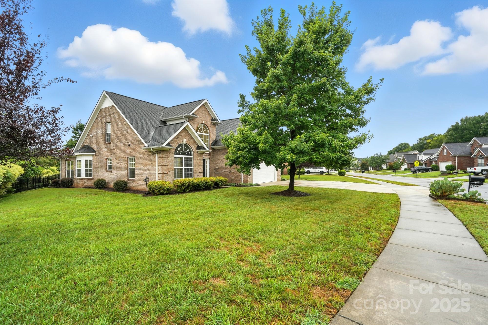 816 Treva Anne Drive SW