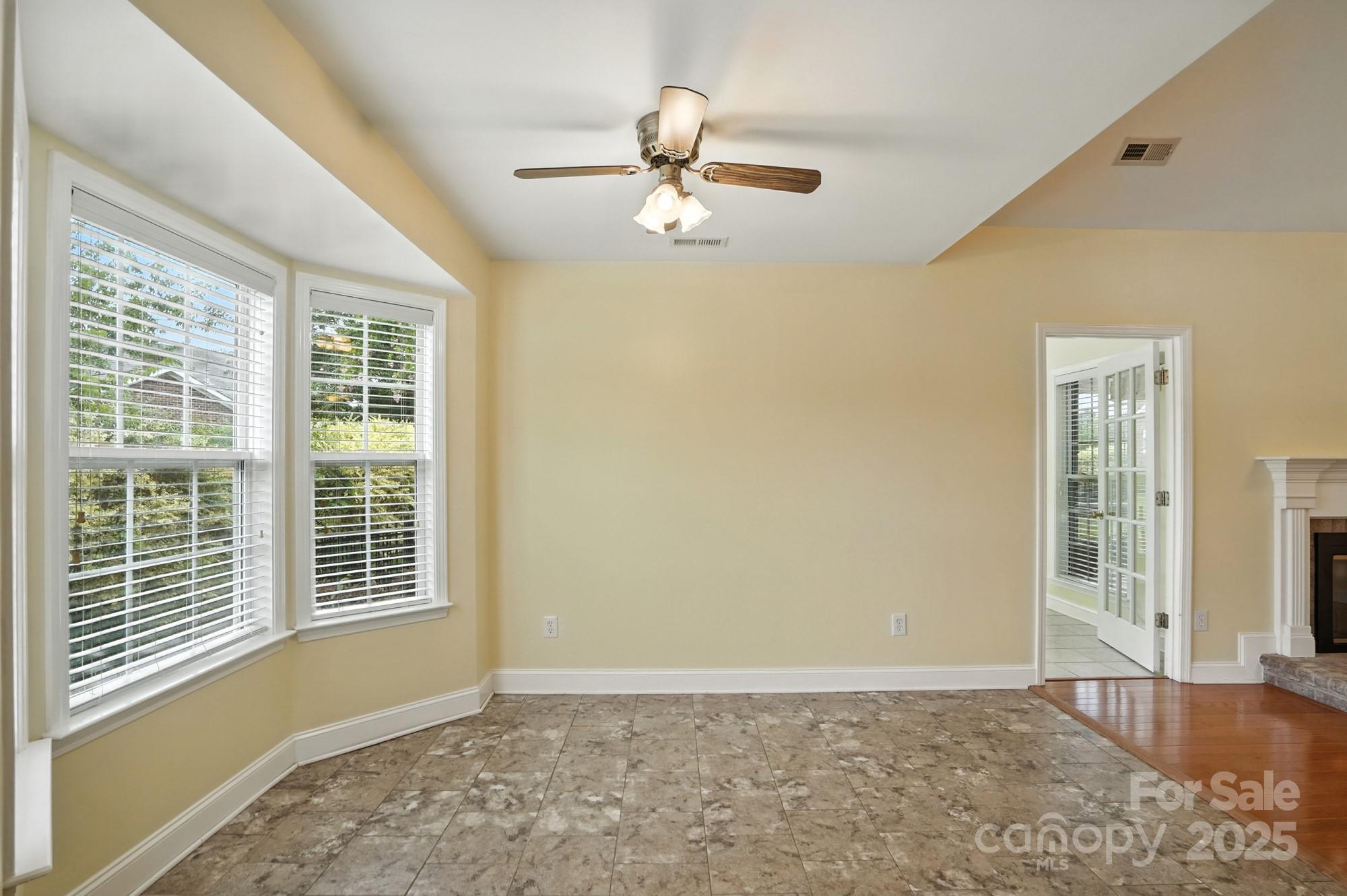 816 Treva Anne Drive SW