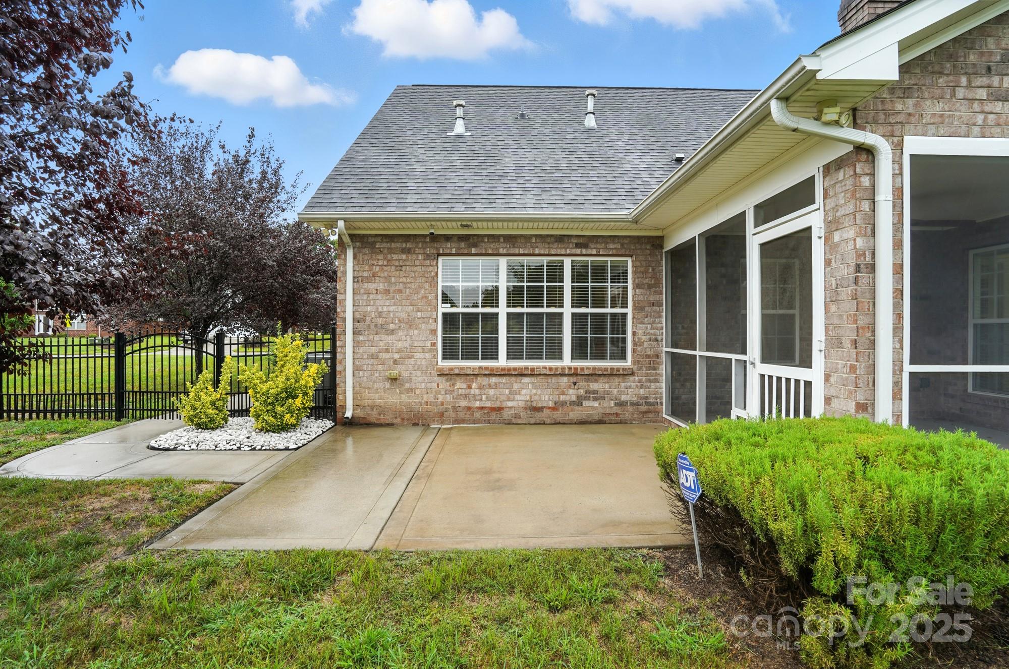 816 Treva Anne Drive SW