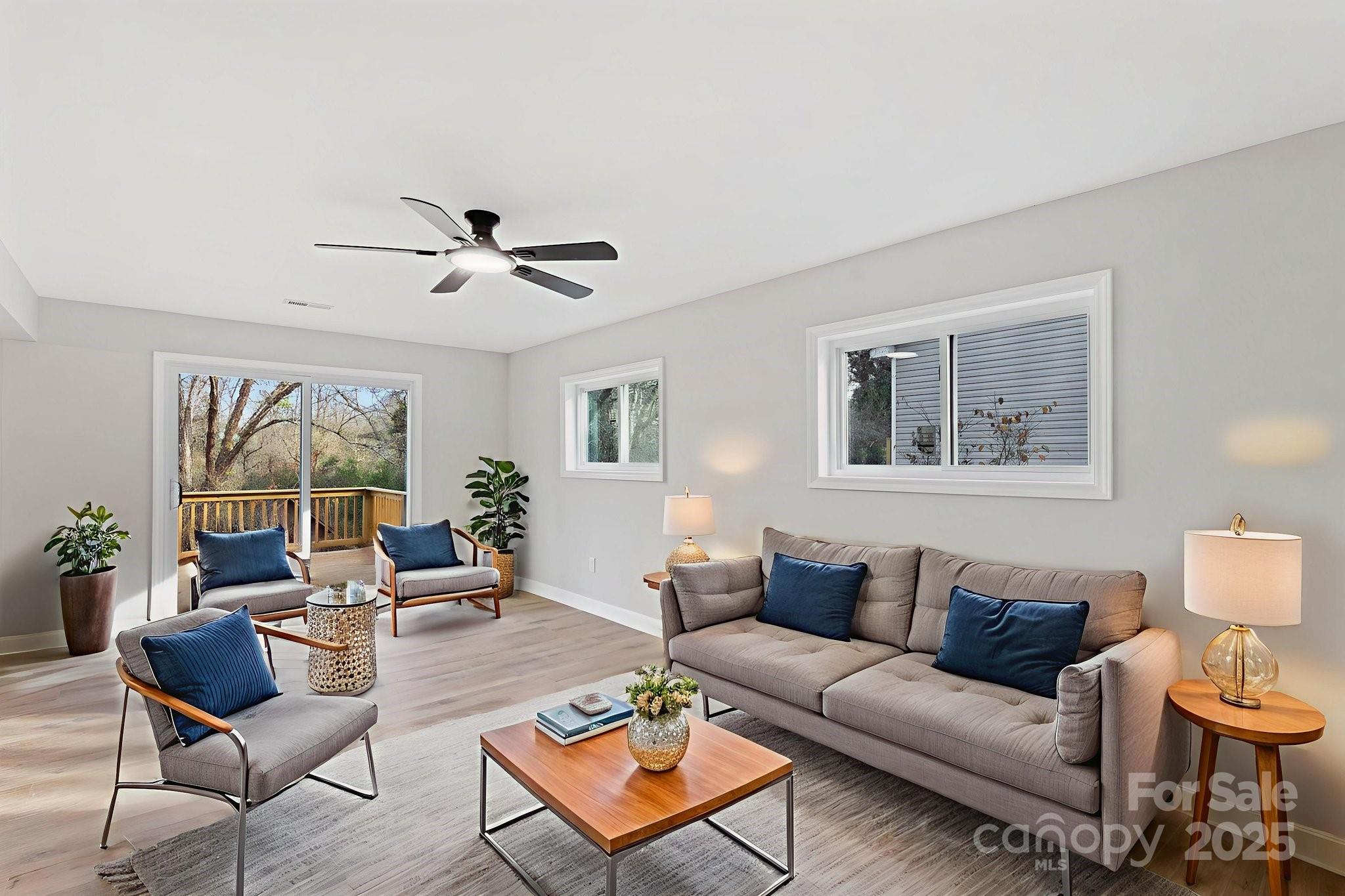 274 Hatley Circle NE