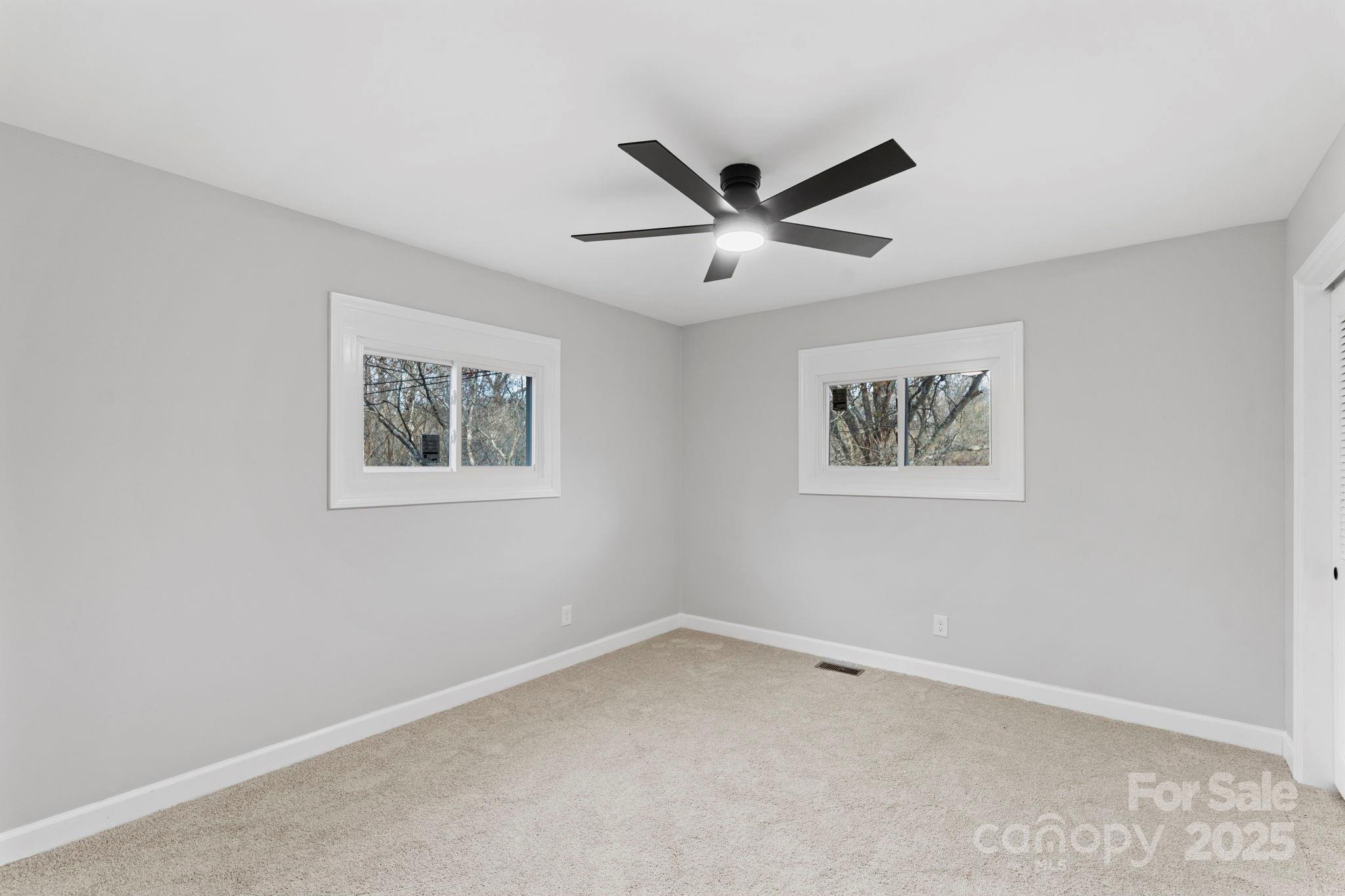 274 Hatley Circle NE