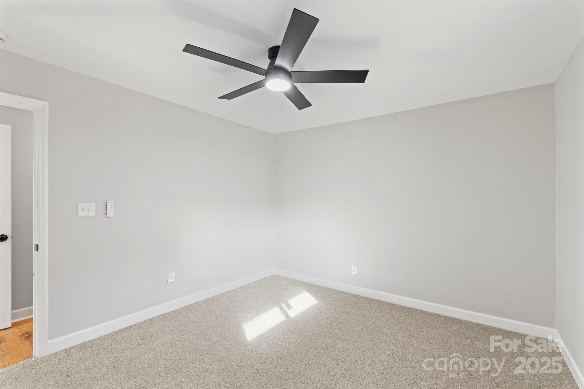 274 Hatley Circle NE